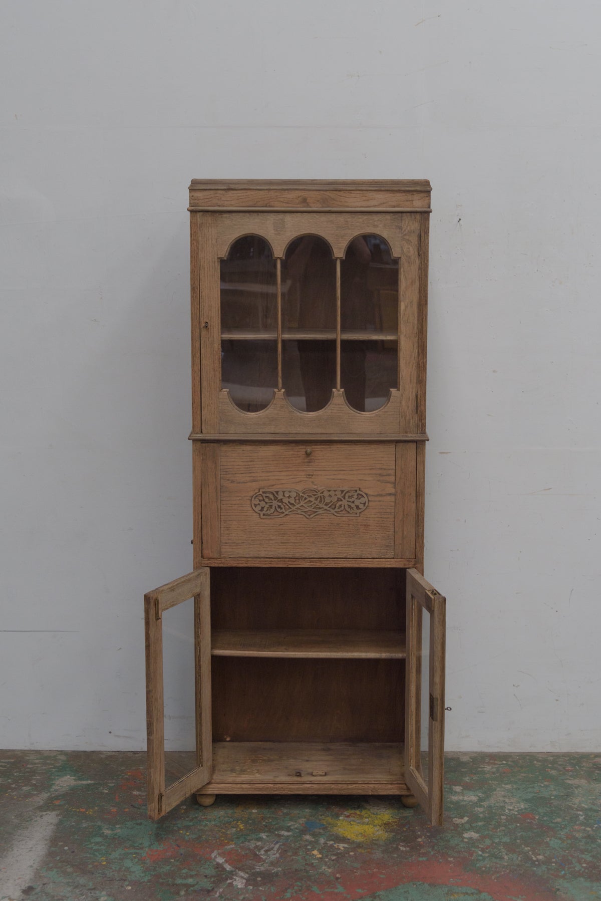 #9339 cabinet