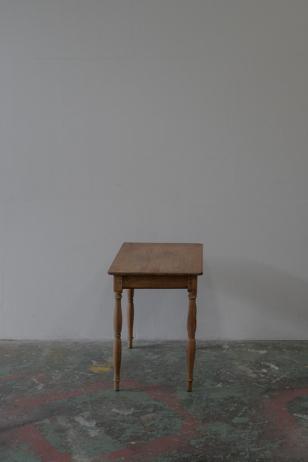 #0569 table
