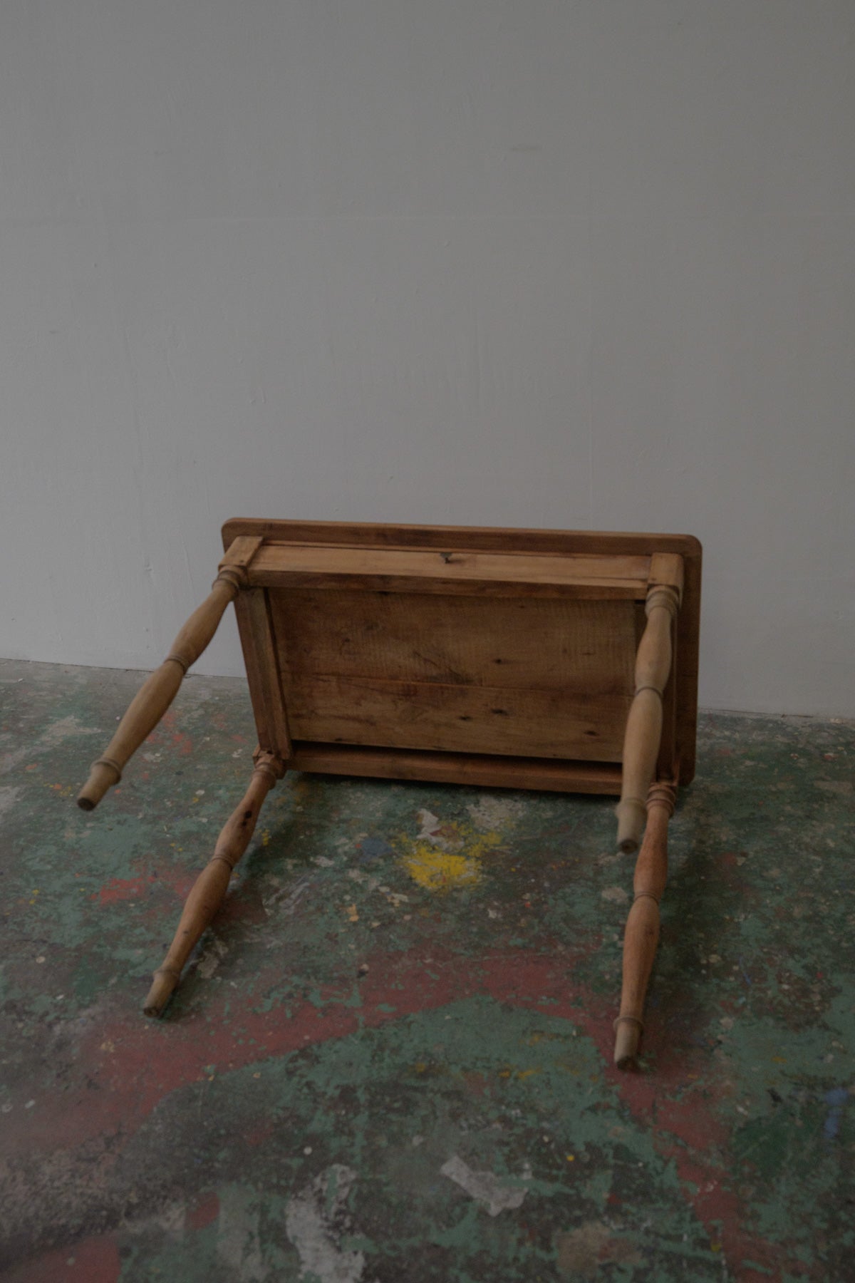 #0569 table