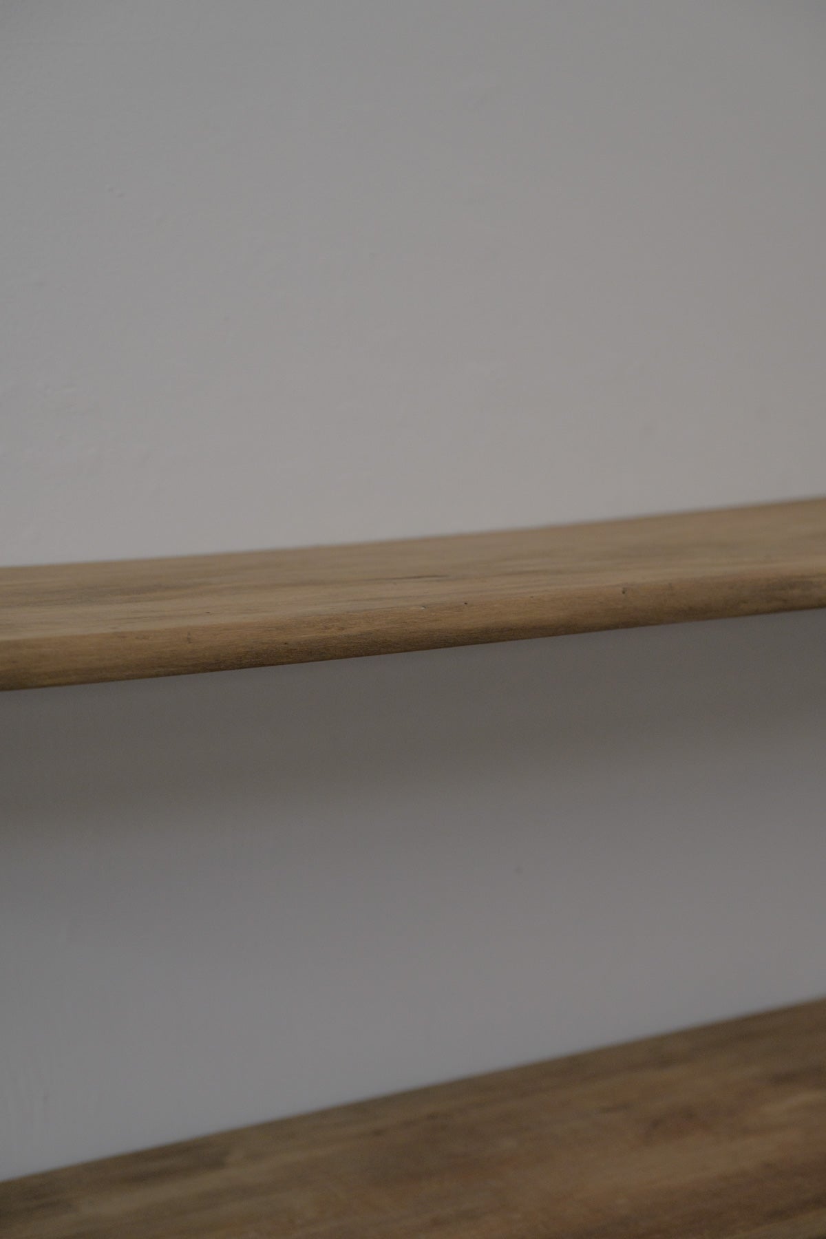 #0571 wall shelf