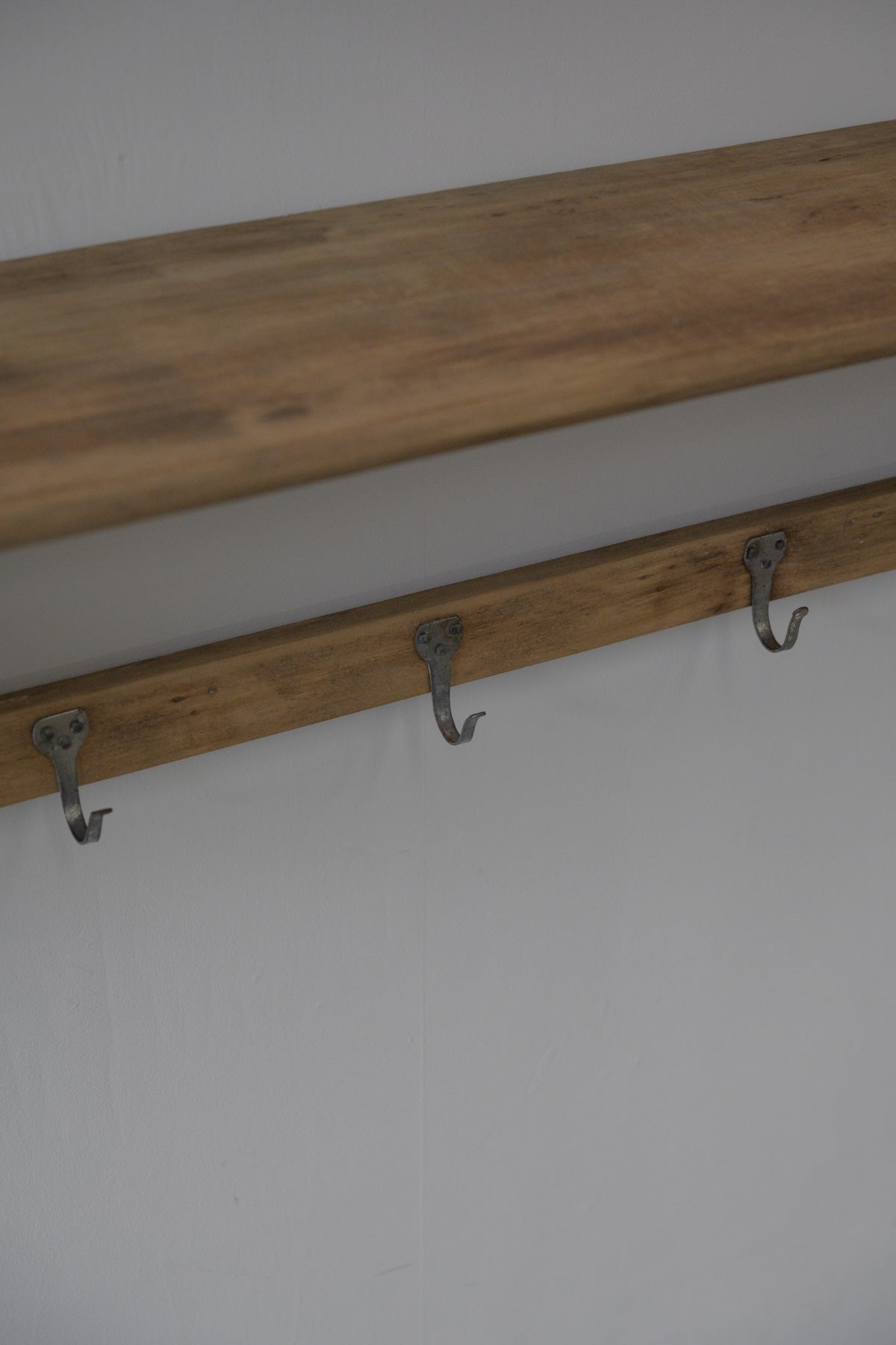 #0571 wall shelf