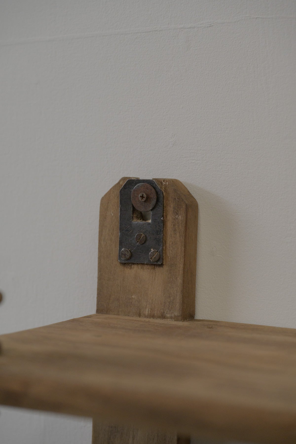 #0571 wall shelf