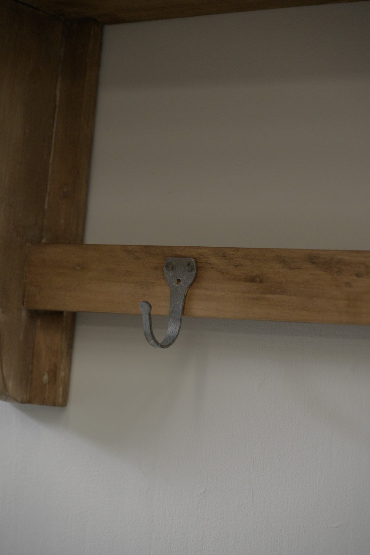 #0571 wall shelf