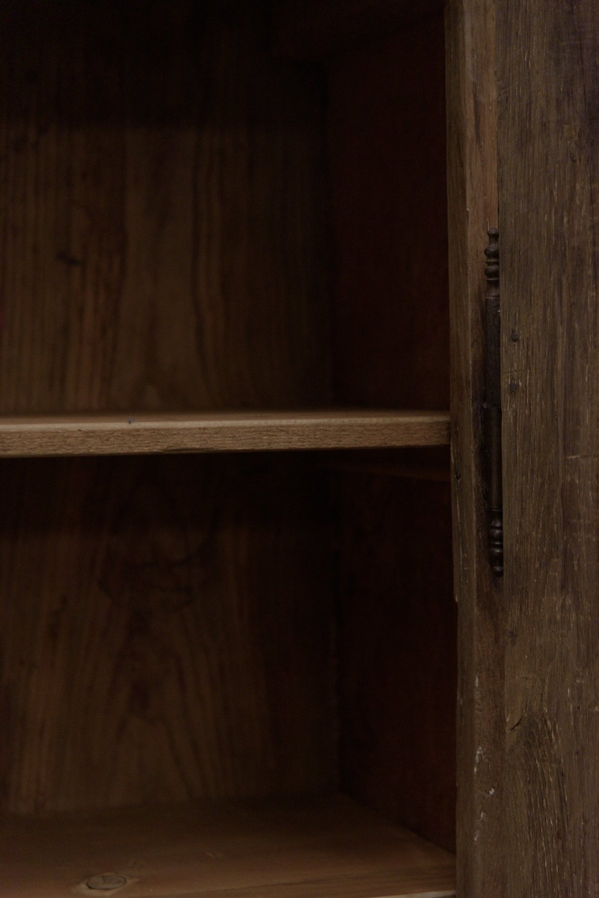 #8919 cabinet