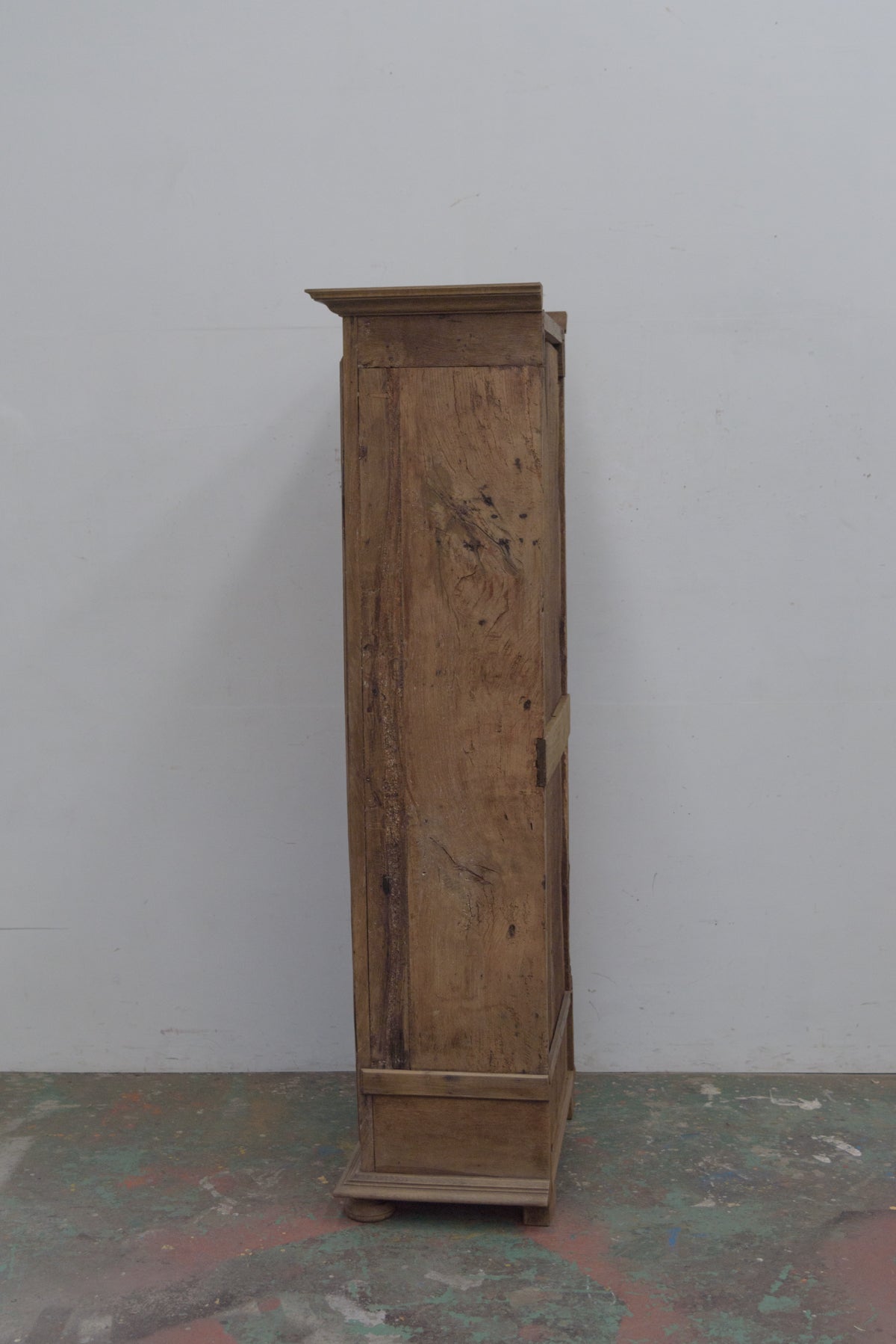 #8919 cabinet
