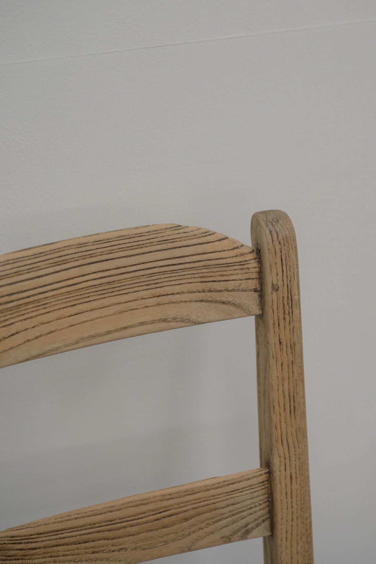 #0581 chair