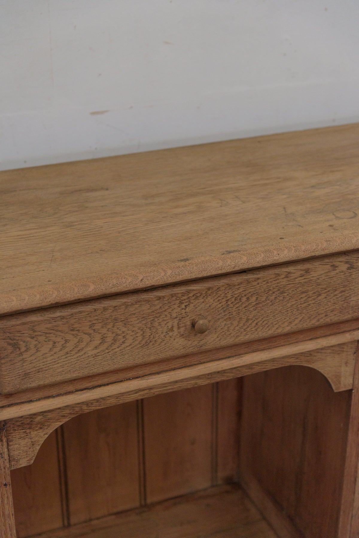 #9354 cabinet