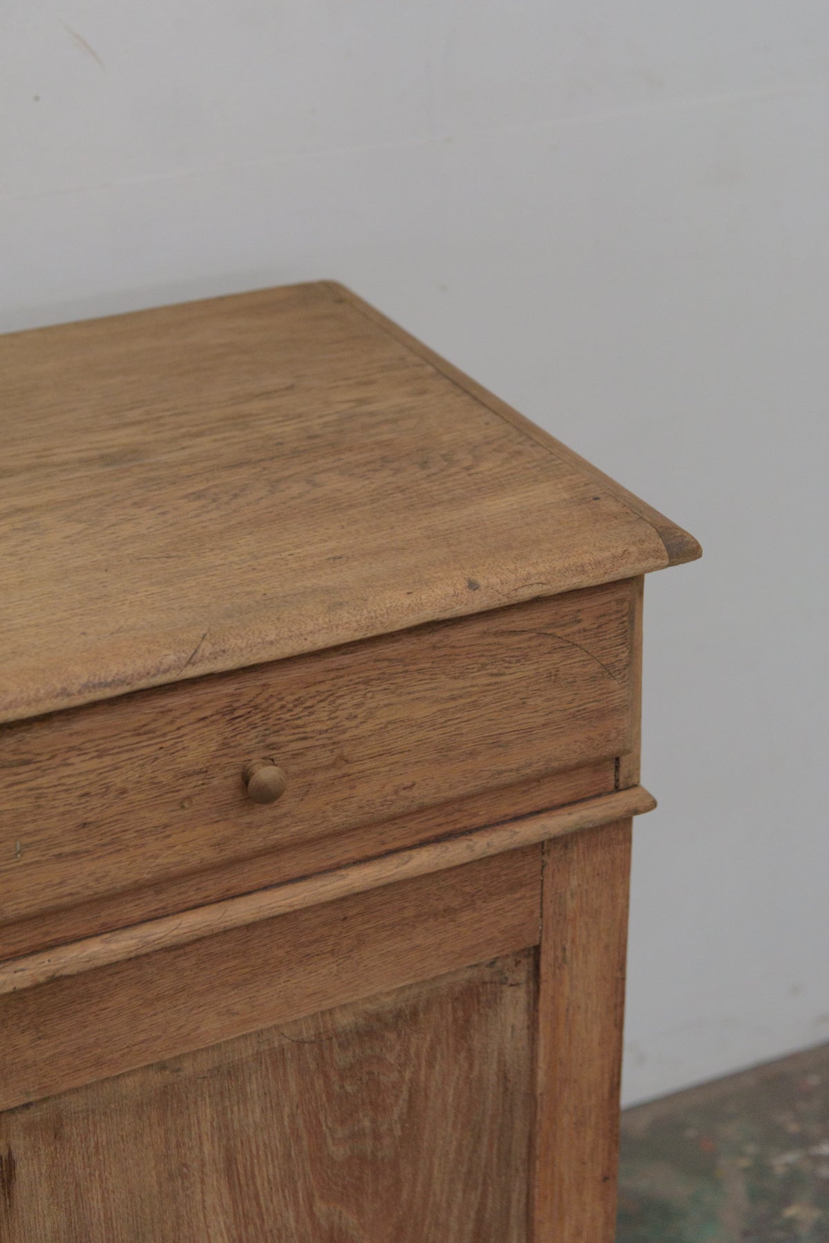 #9354 cabinet