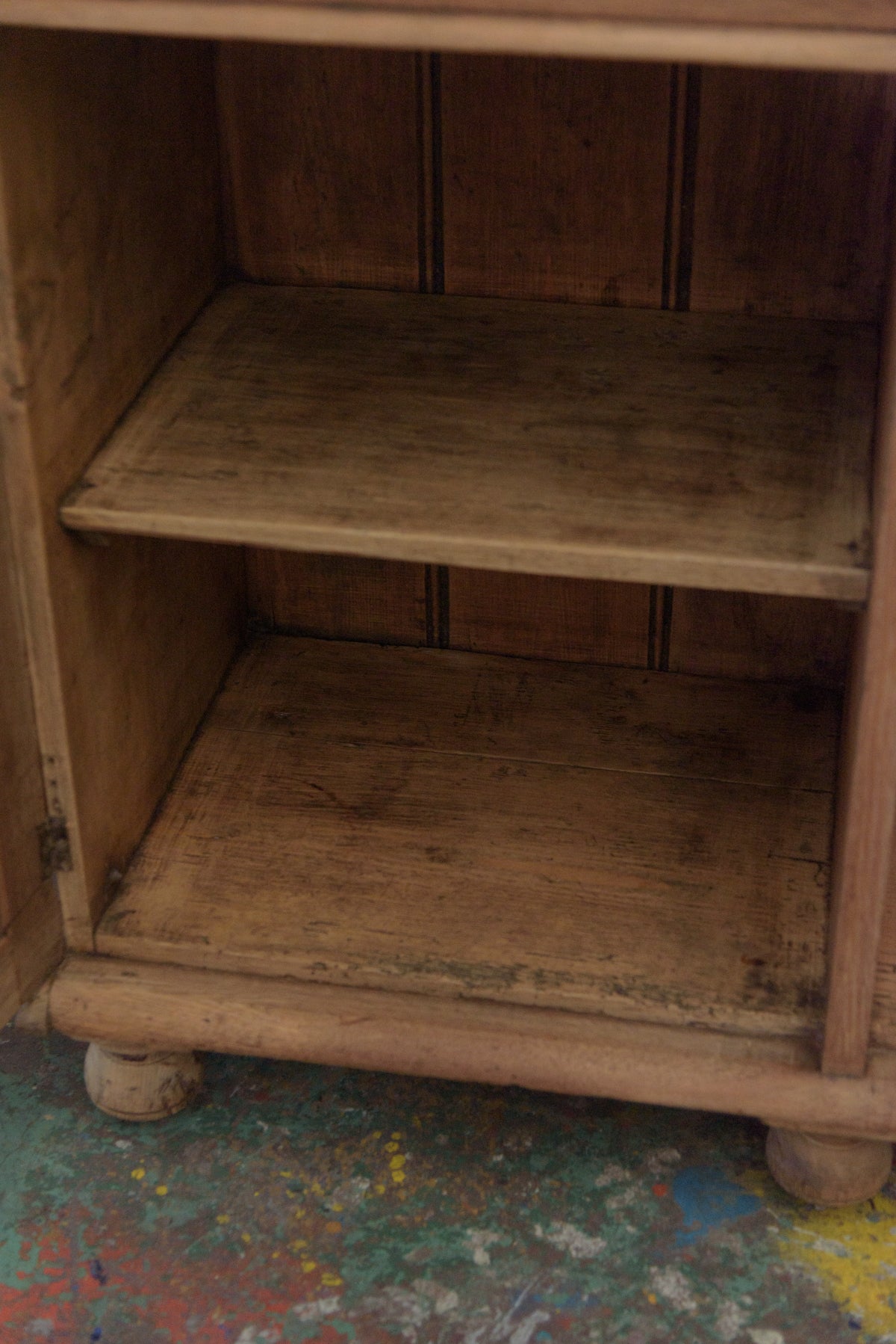 #9354 cabinet
