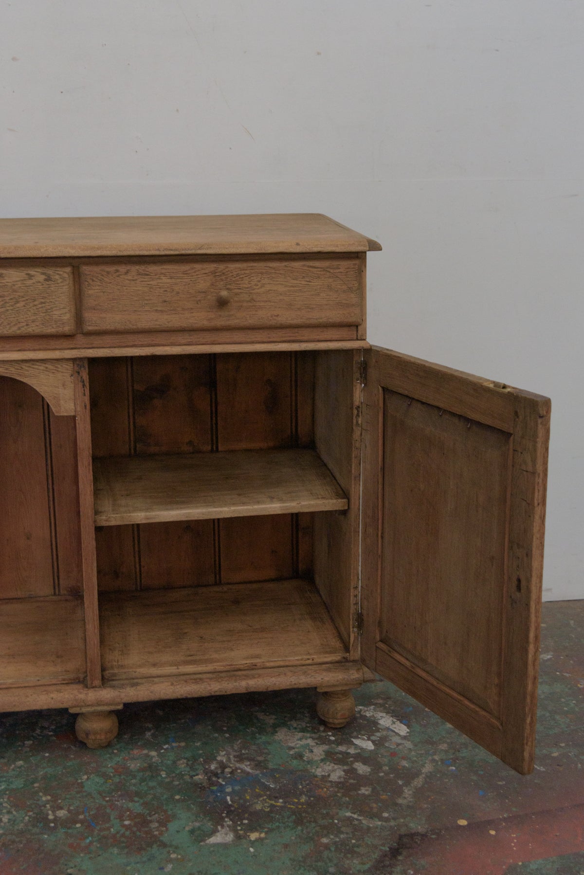 #9354 cabinet