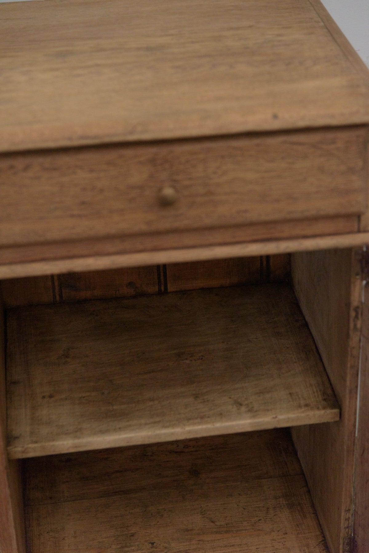 #9354 cabinet