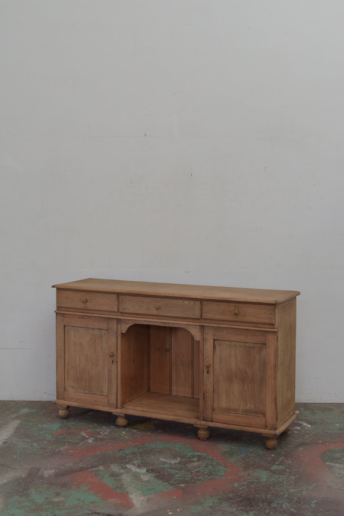 #9354 cabinet
