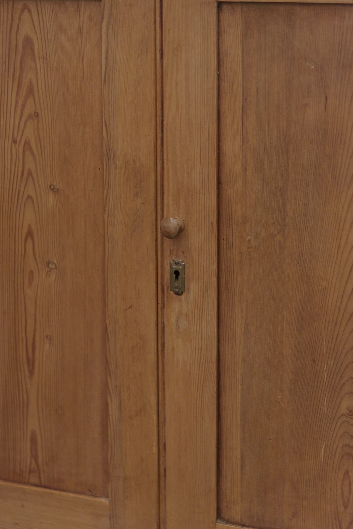 #8941 cabinet