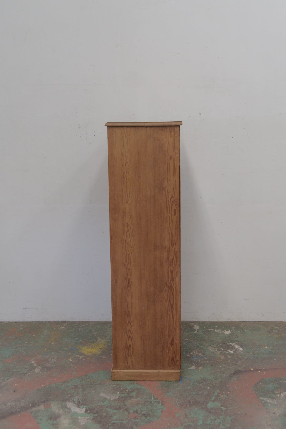 #8941 cabinet