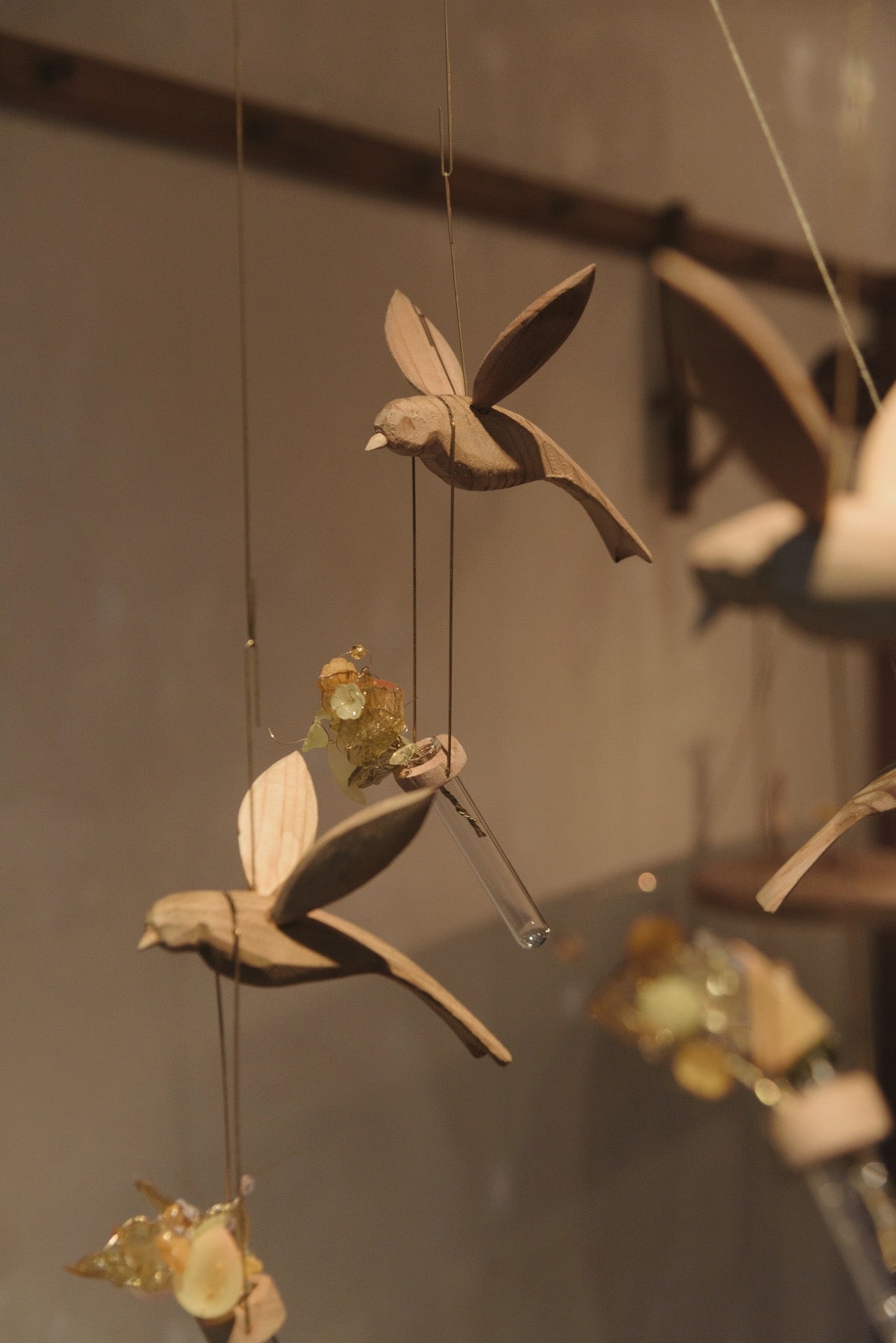 flower vase 'bird' | アンティークkrank-original 木製 無垢 塗装剥離