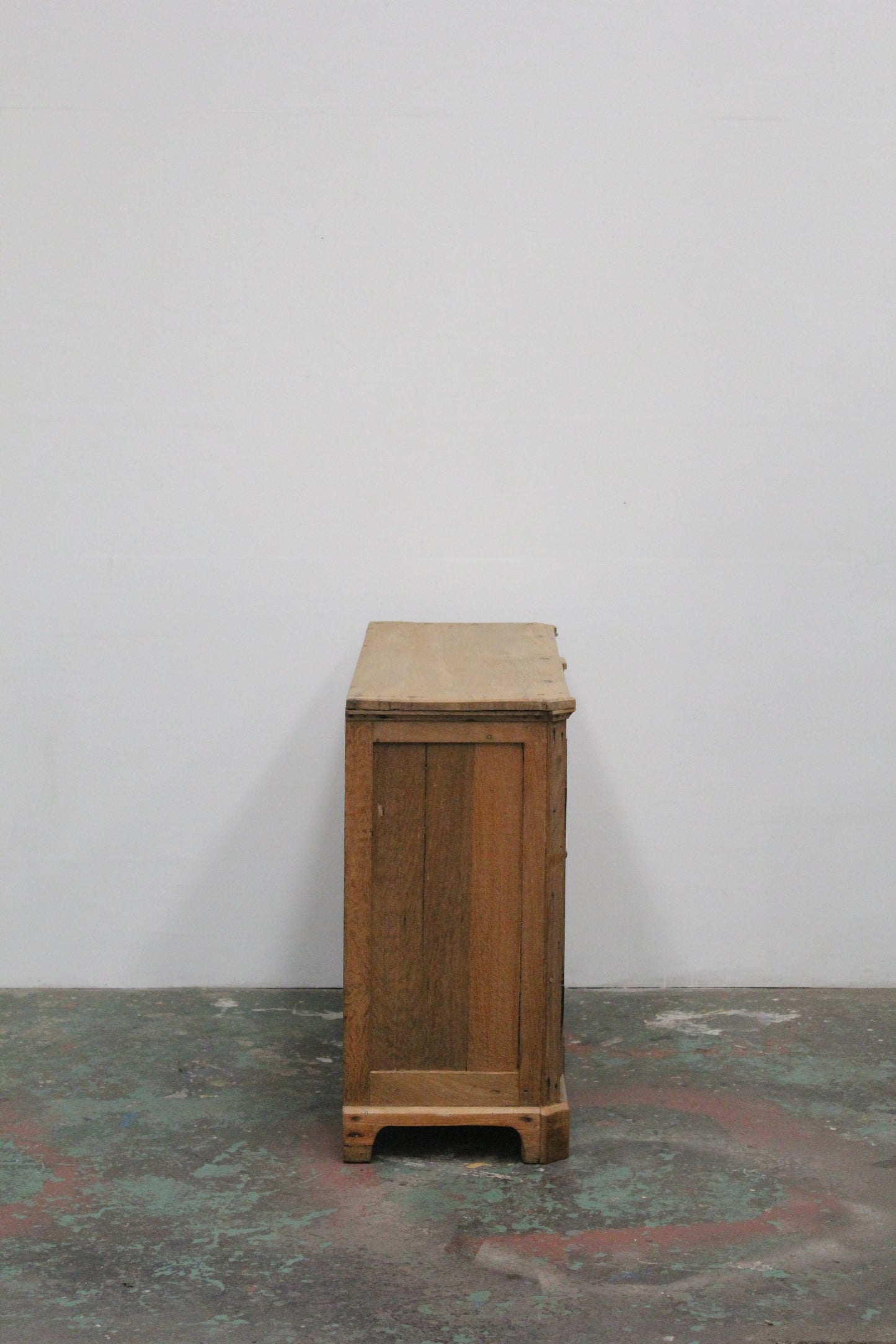 #1165 cabinet