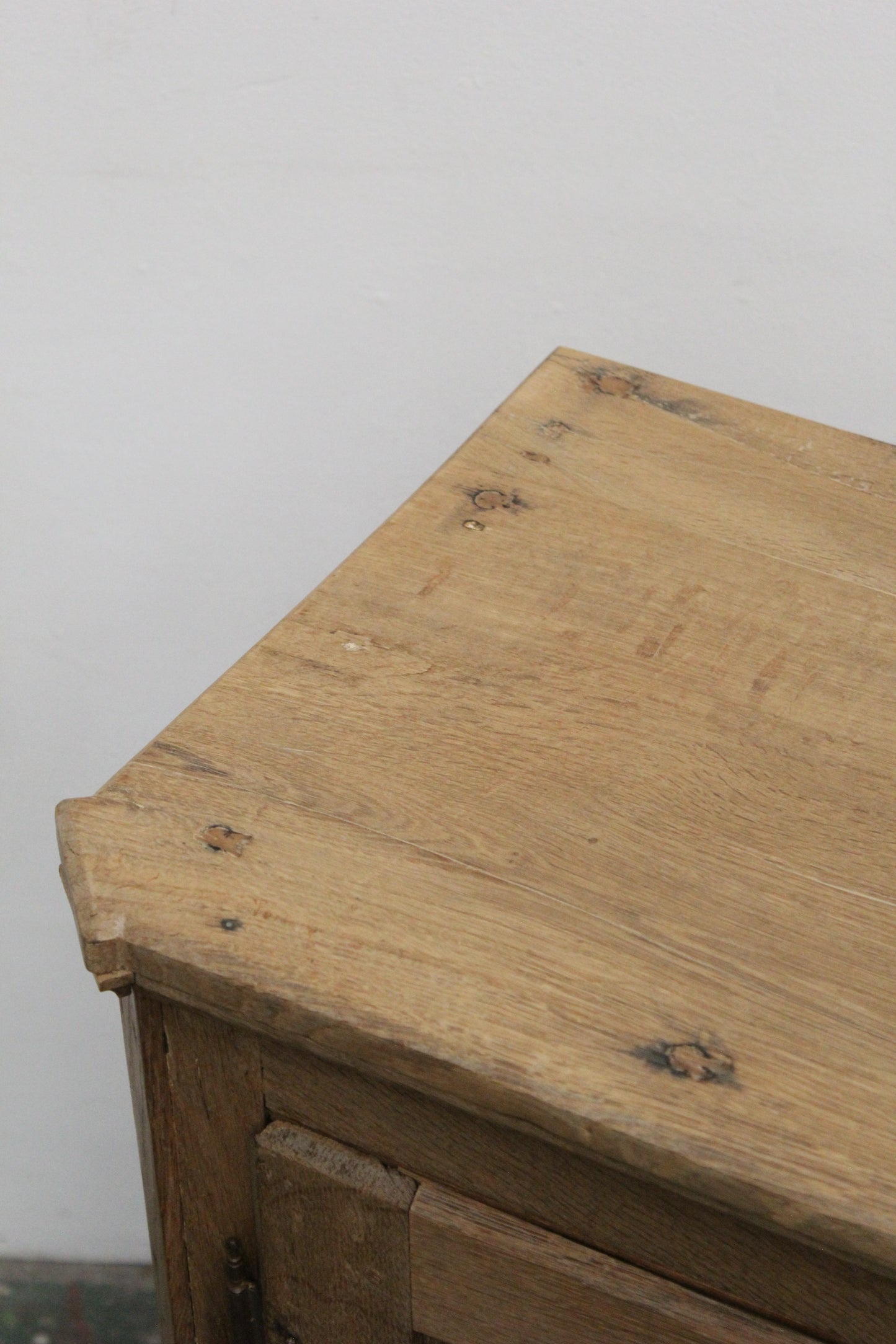 #1165 cabinet