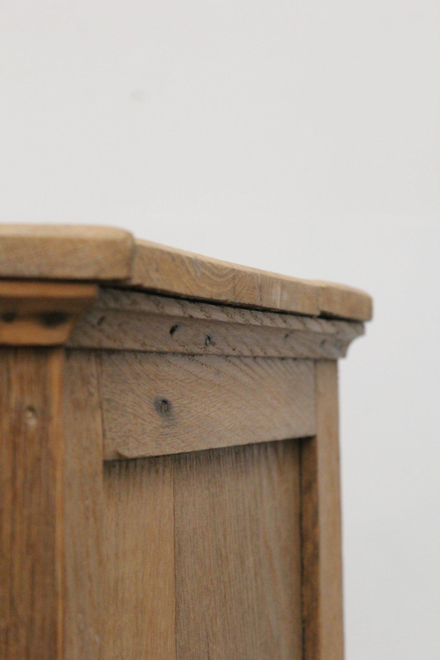 #1165 cabinet