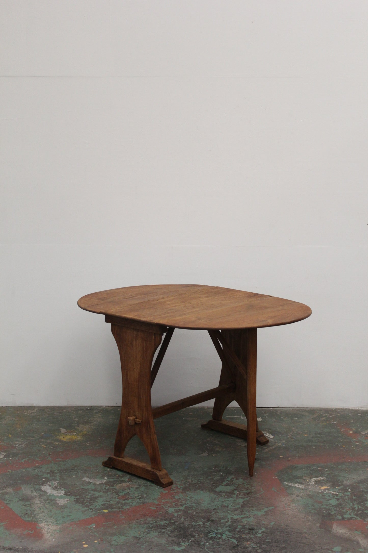 #1234 butterfly table