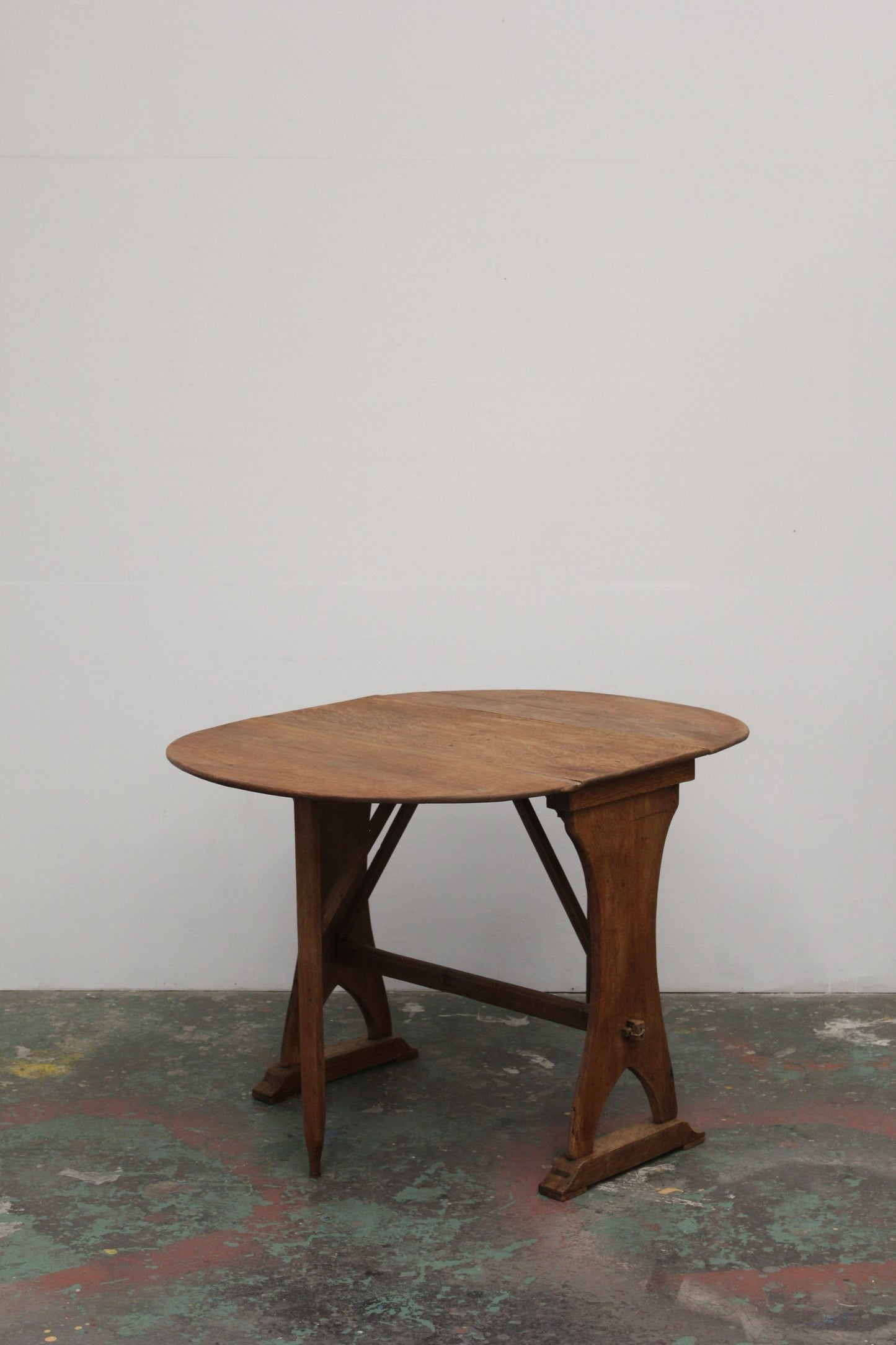 #1234 butterfly table