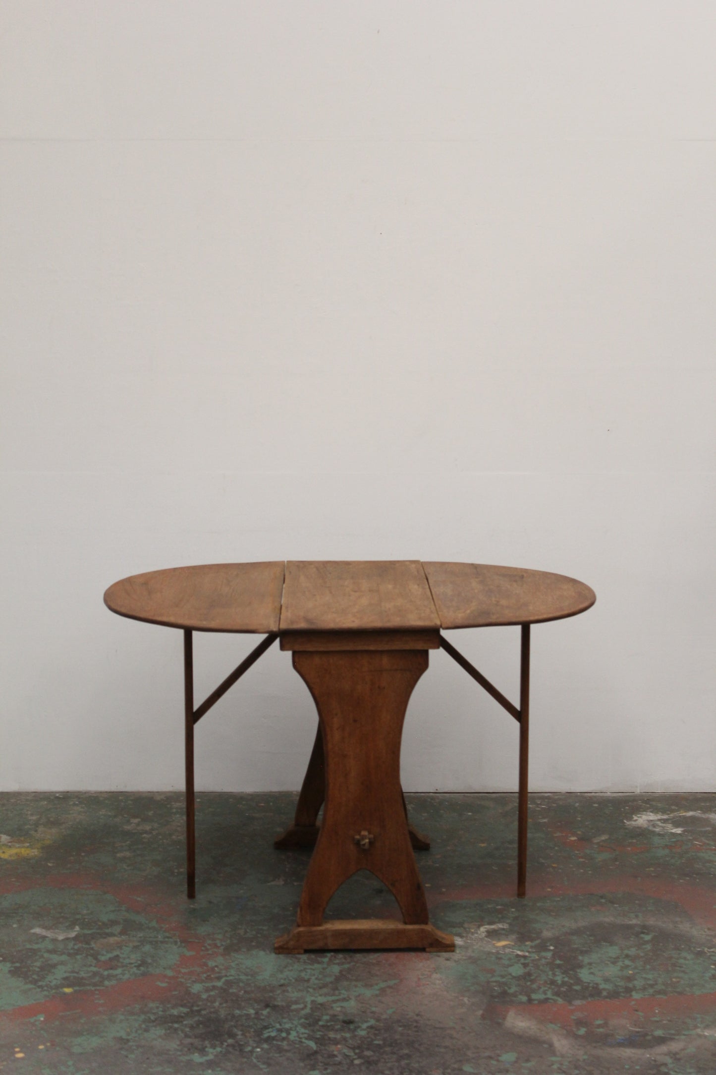 #1234 butterfly table