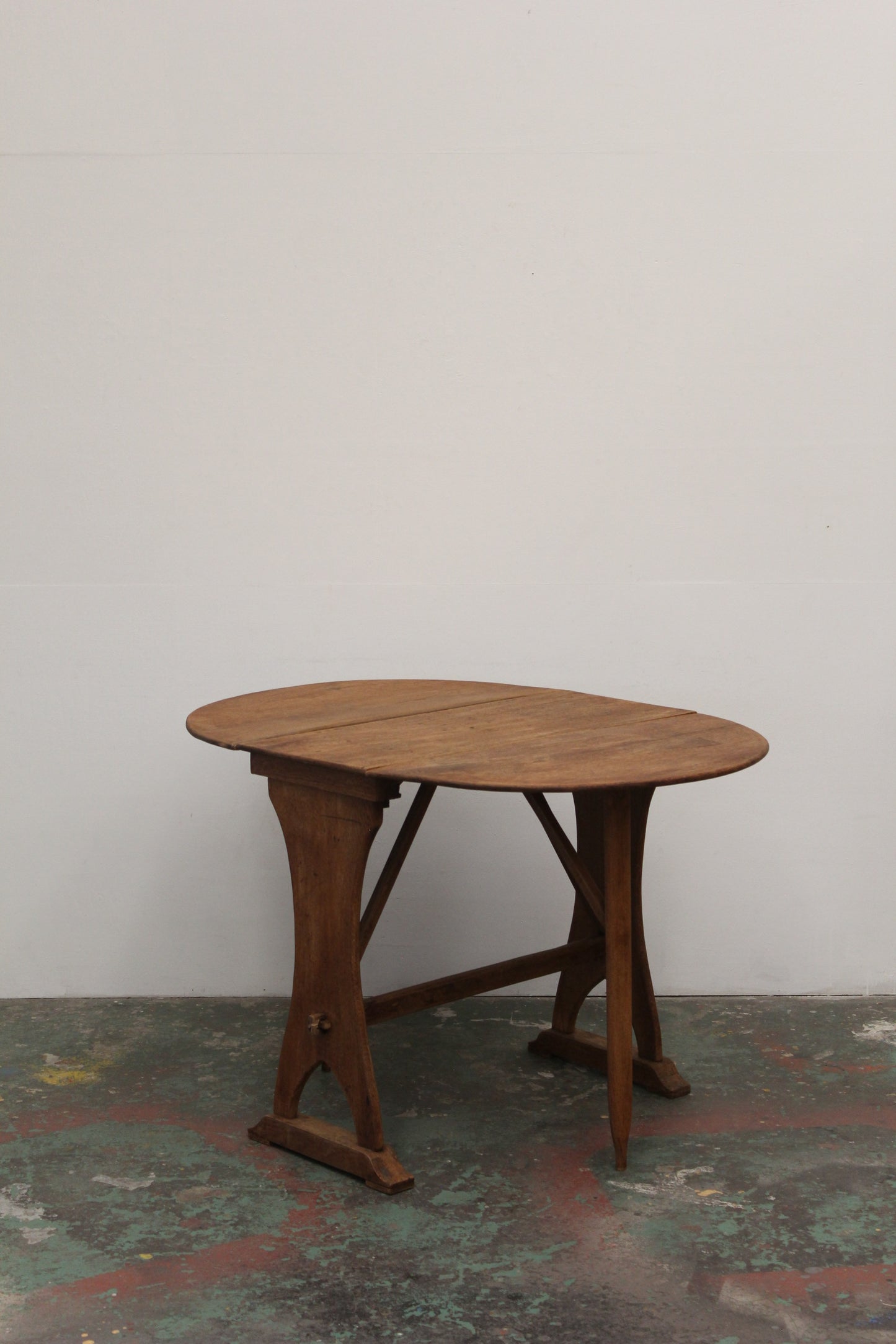 #1234 butterfly table