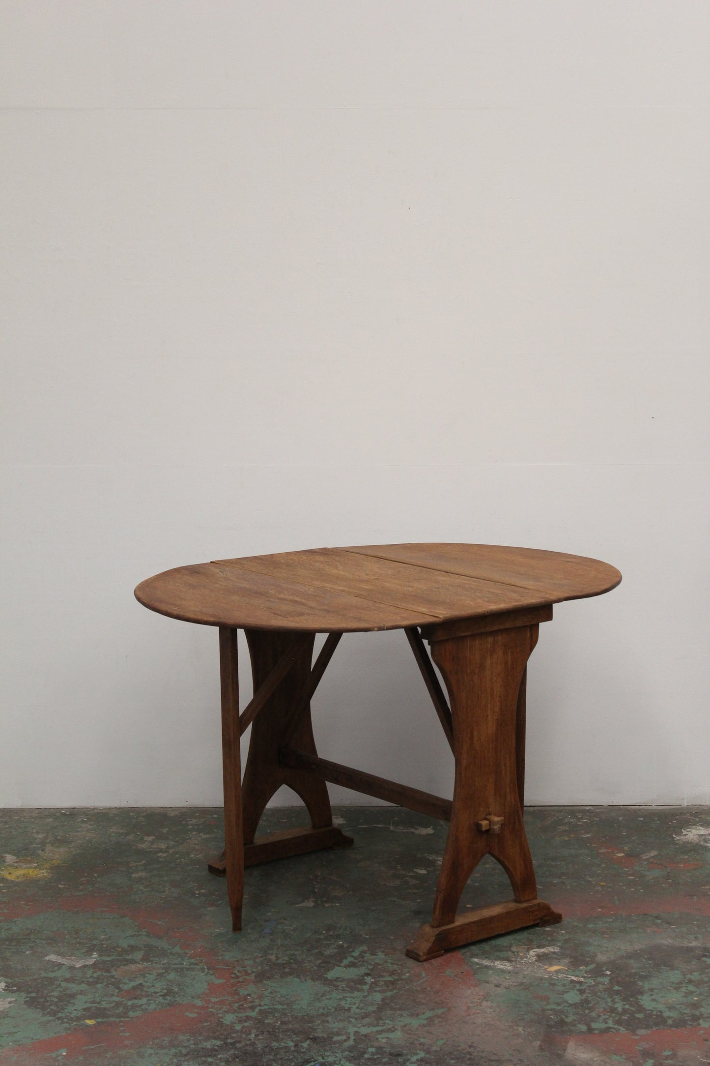 #1234 butterfly table