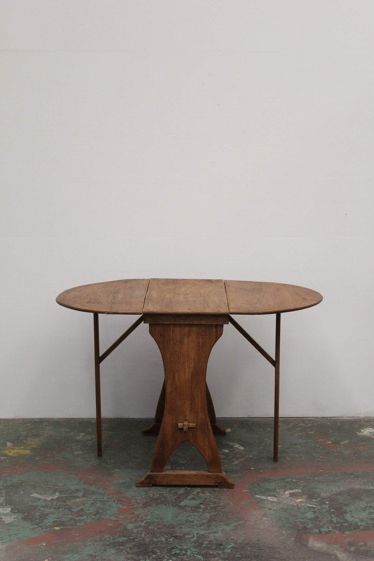 #1234 butterfly table