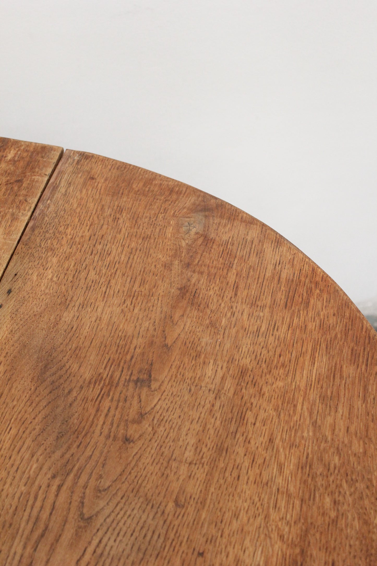 #1234 butterfly table
