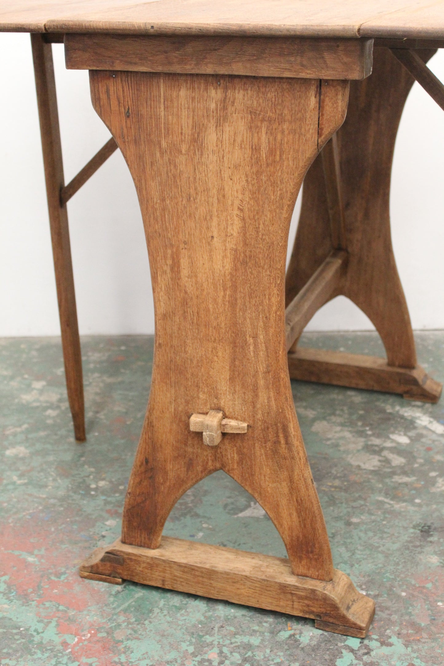#1234 butterfly table
