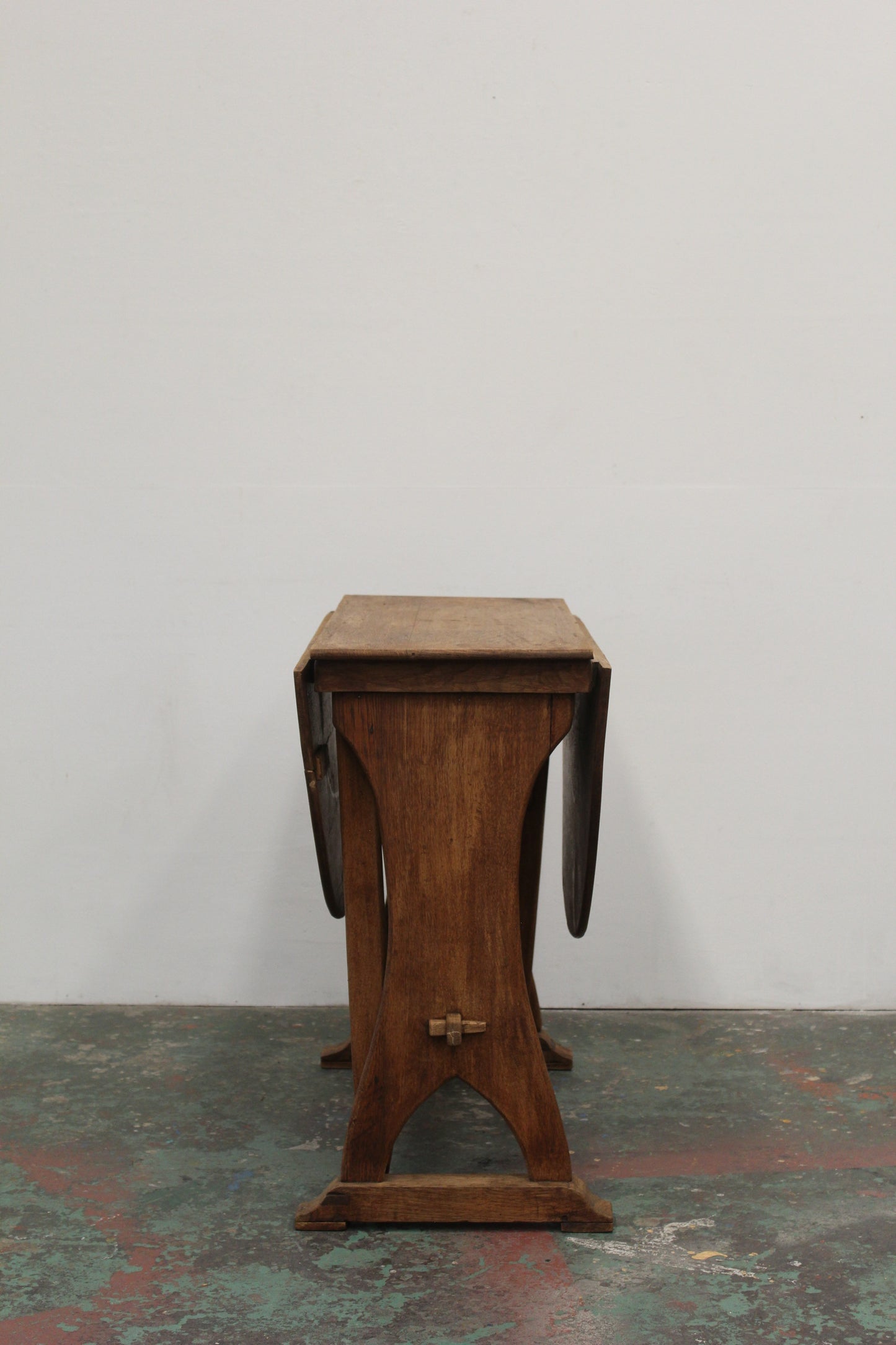 #1234 butterfly table