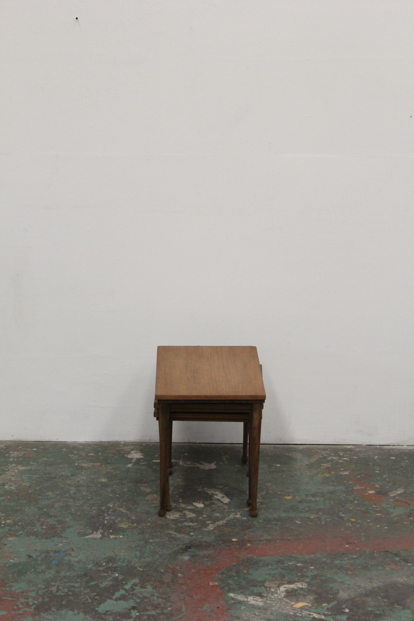 #1216 nest table