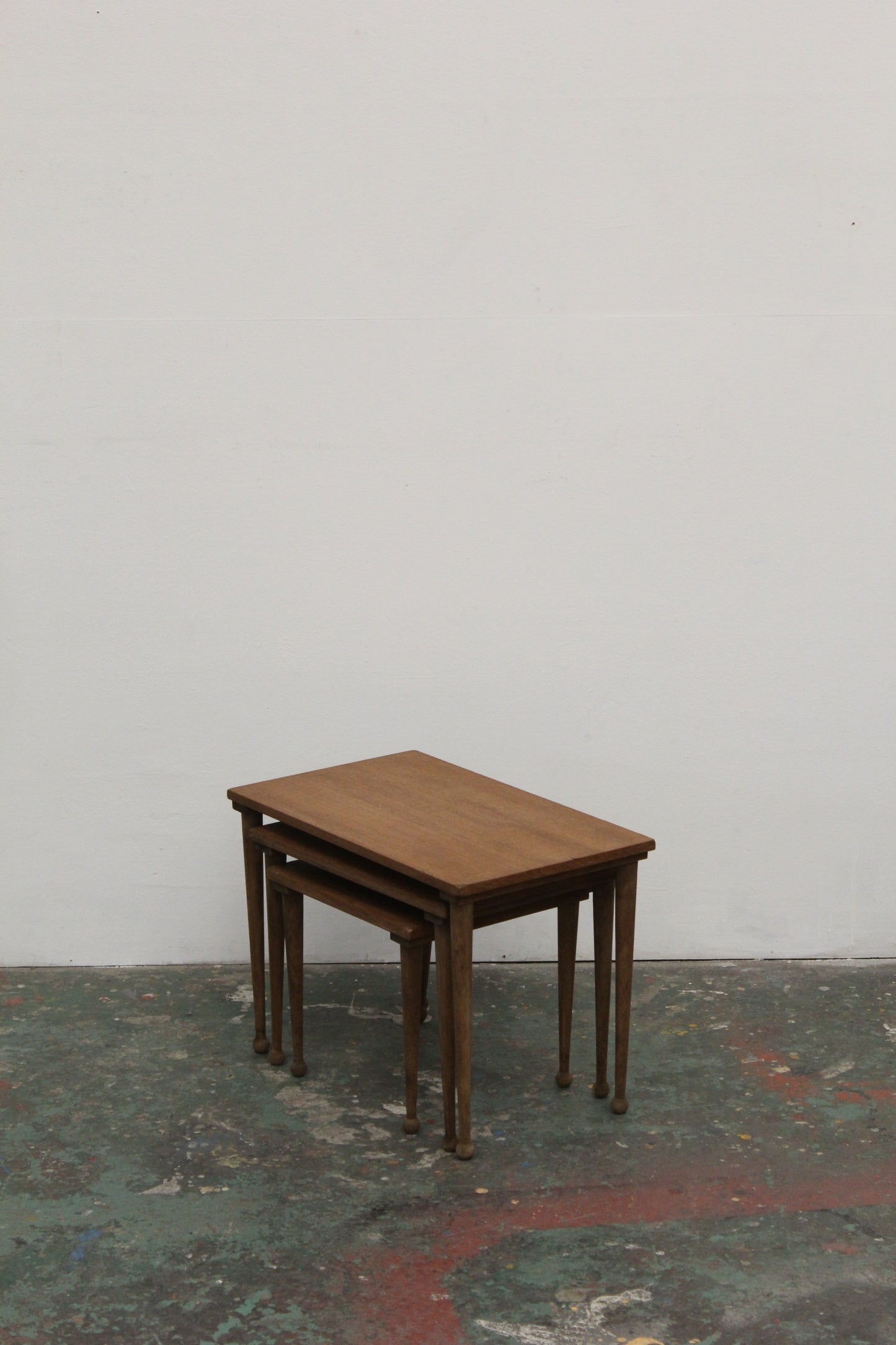 #1216 nest table