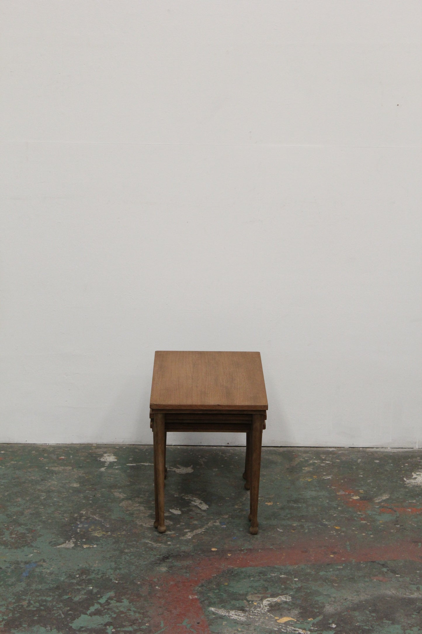 #1216 nest table