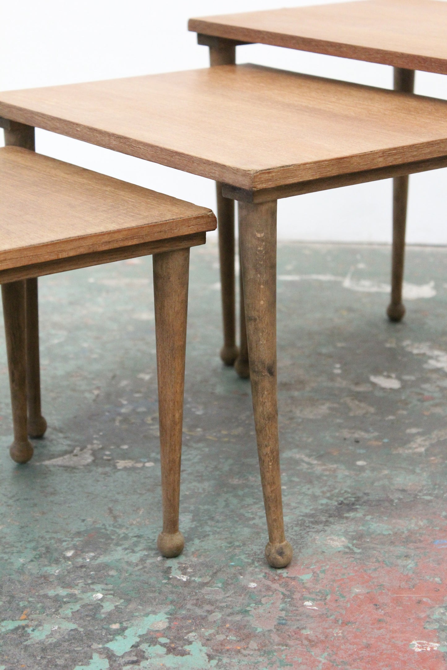 #1216 nest table