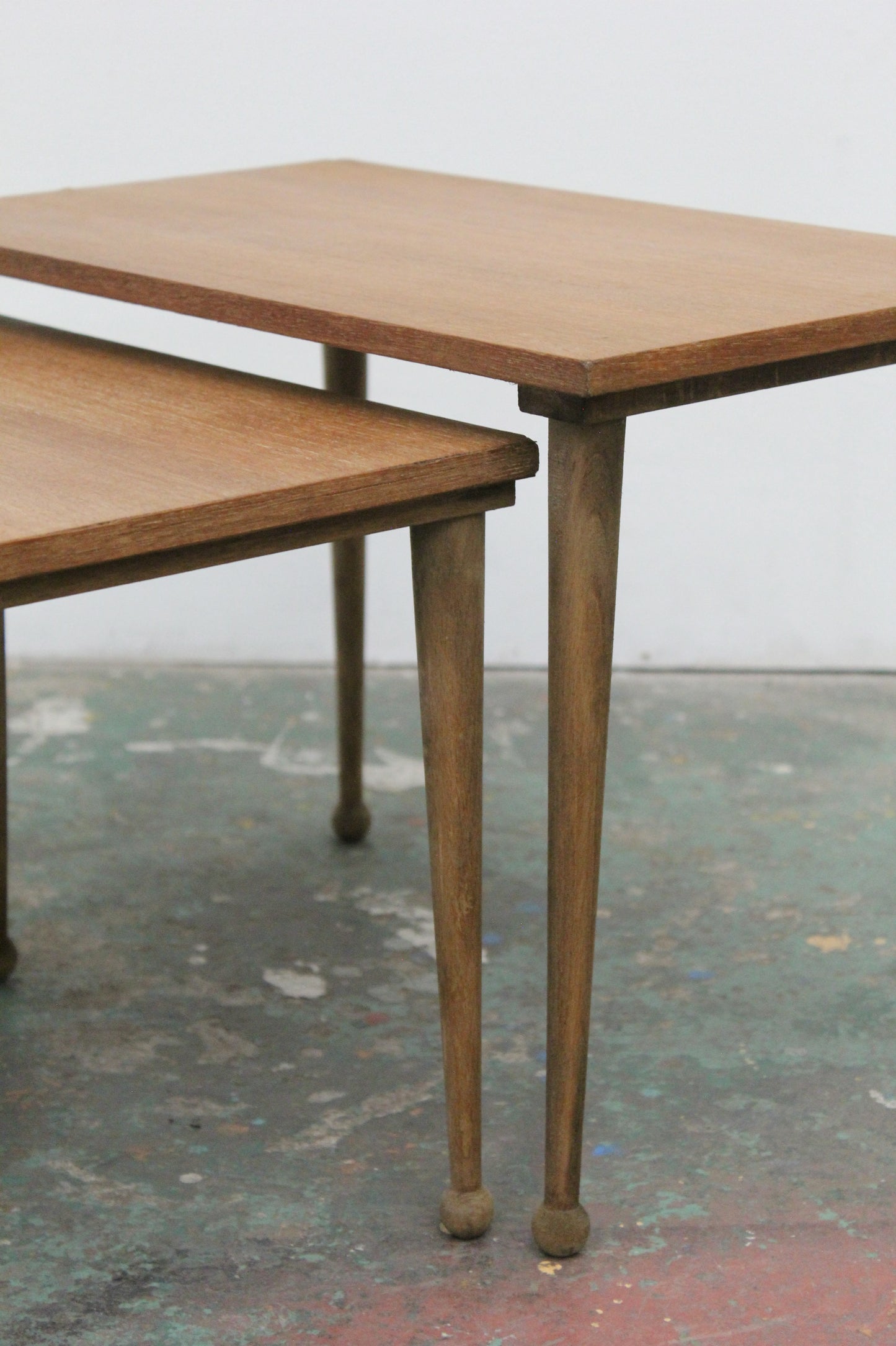 #1216 nest table
