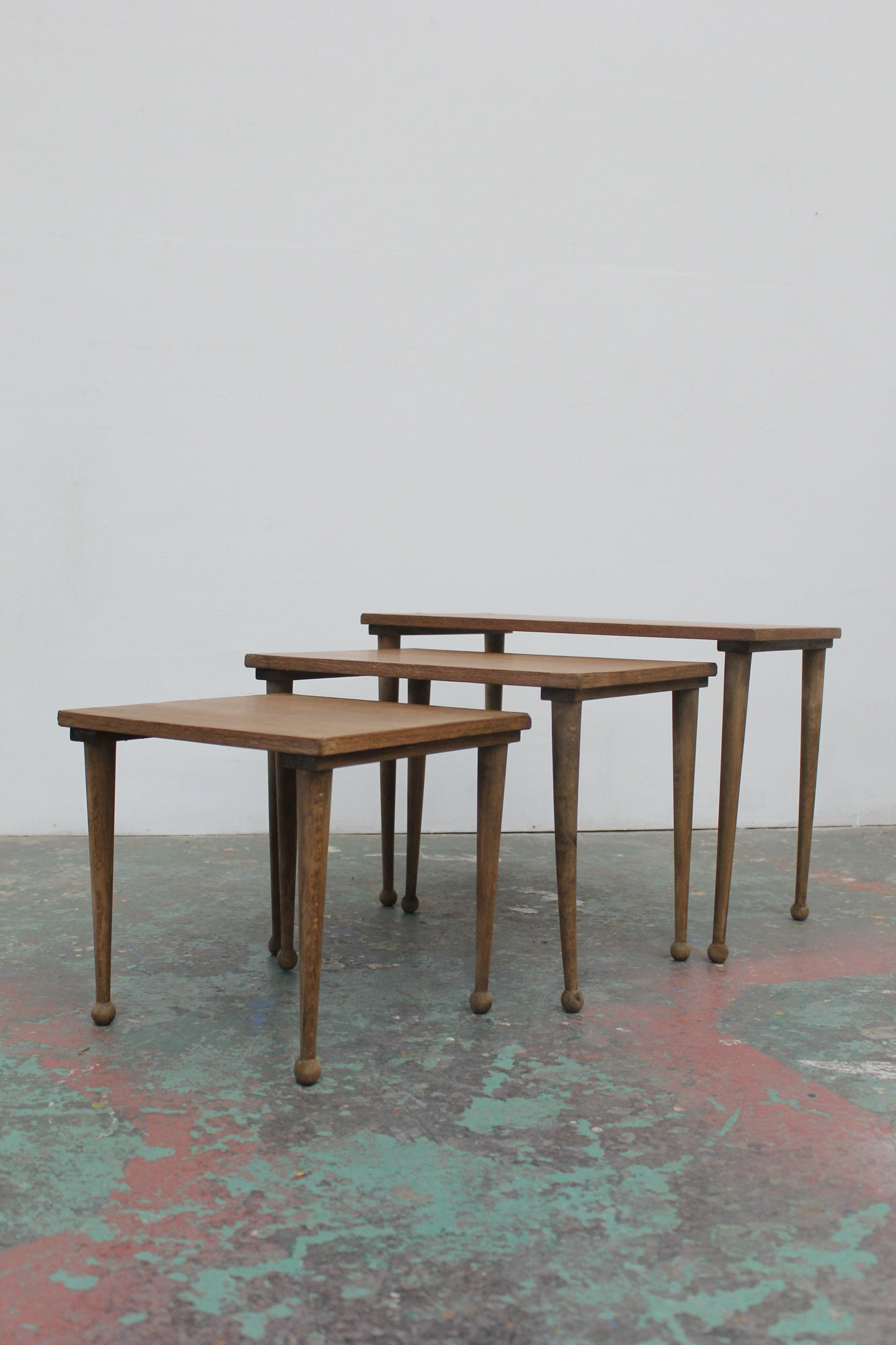 #1216 nest table