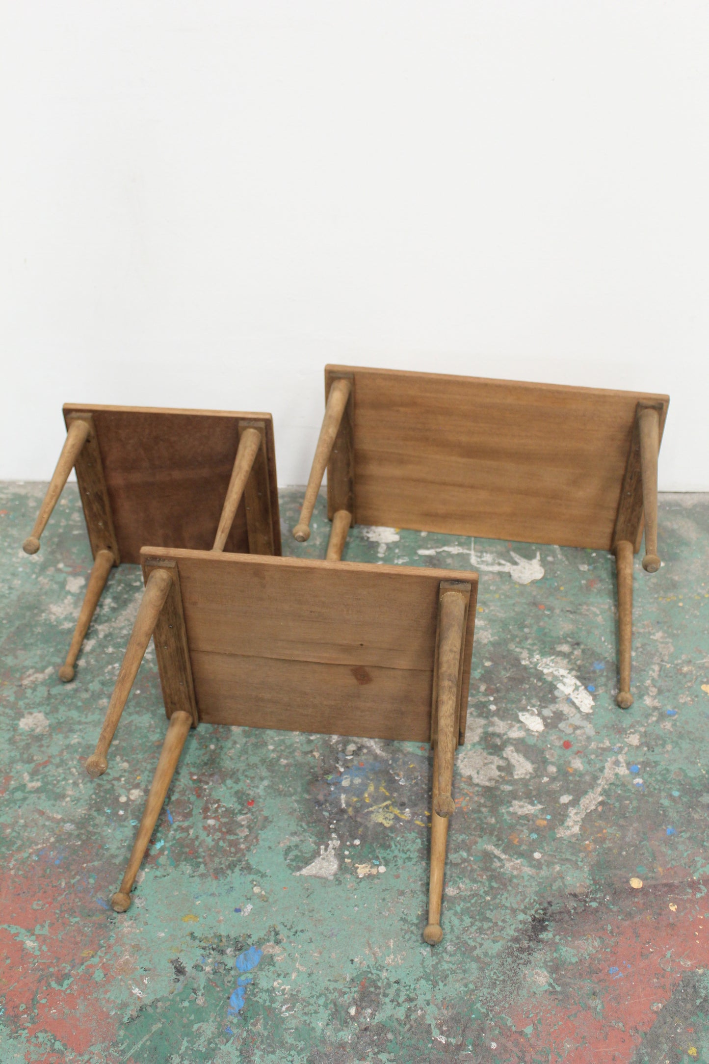 #1216 nest table
