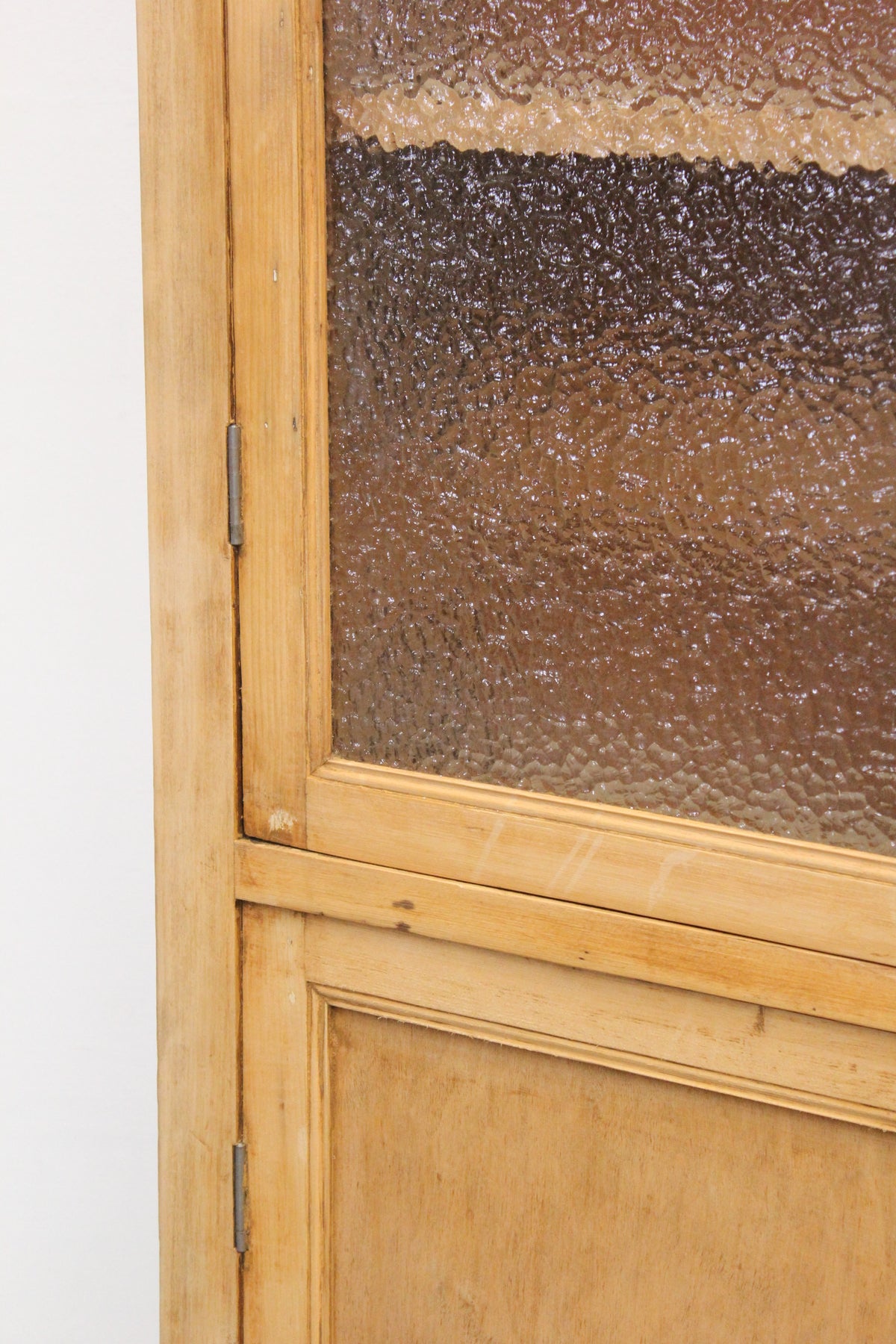 #1213 glass cabinet
