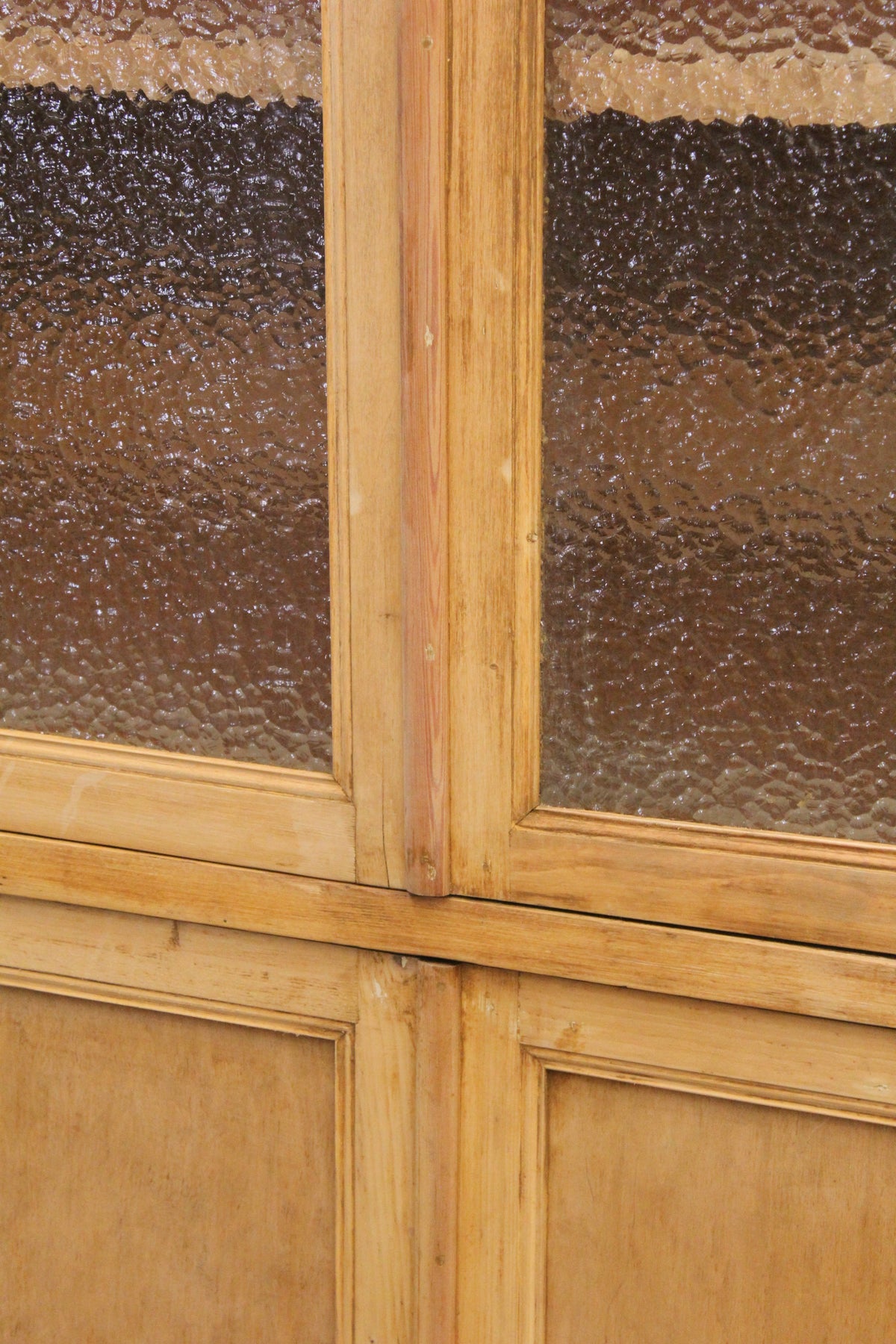 #1213 glass cabinet