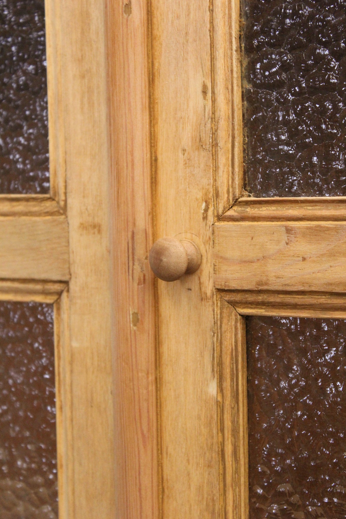 #1213 glass cabinet