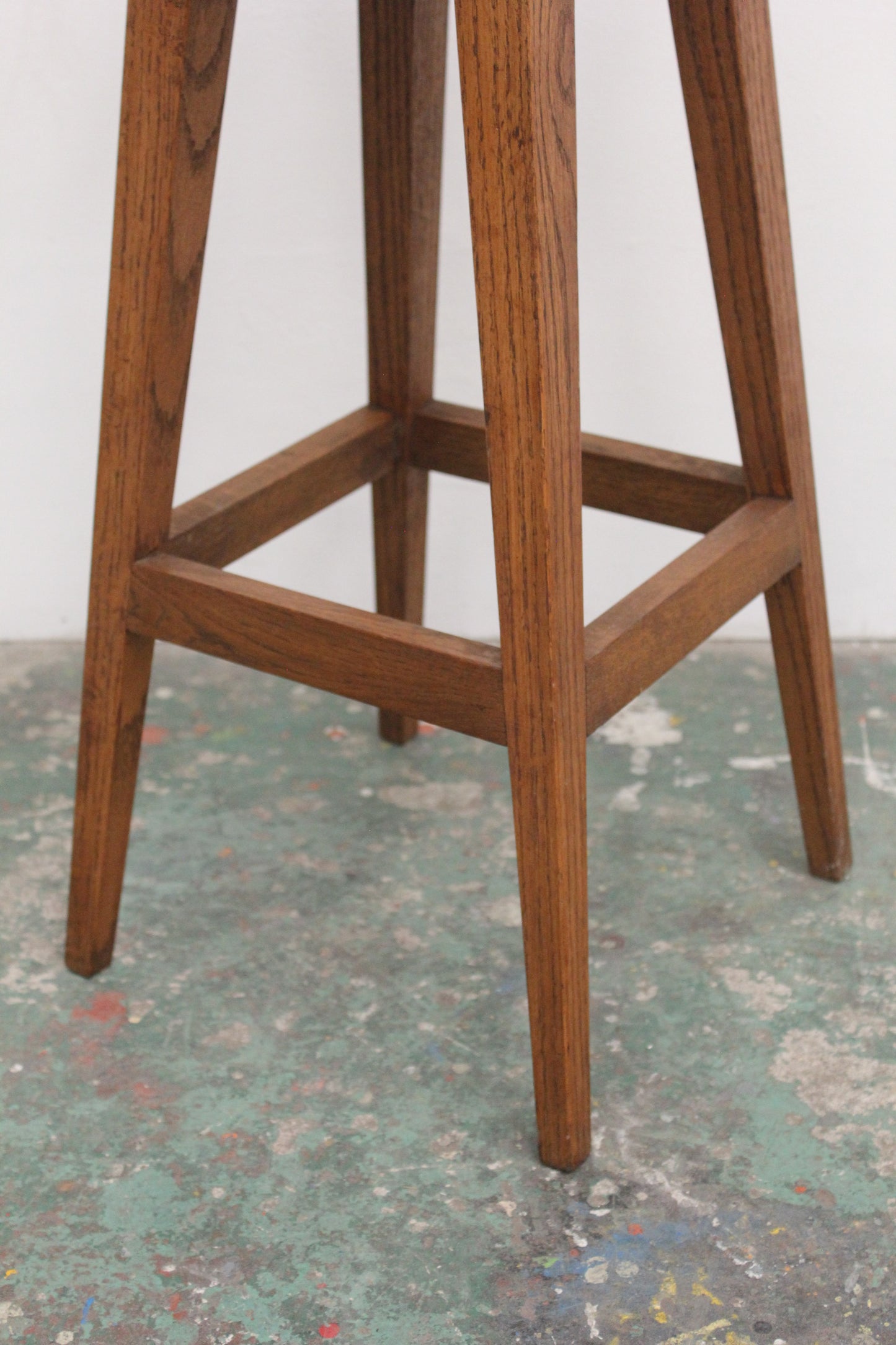 #1027 stool
