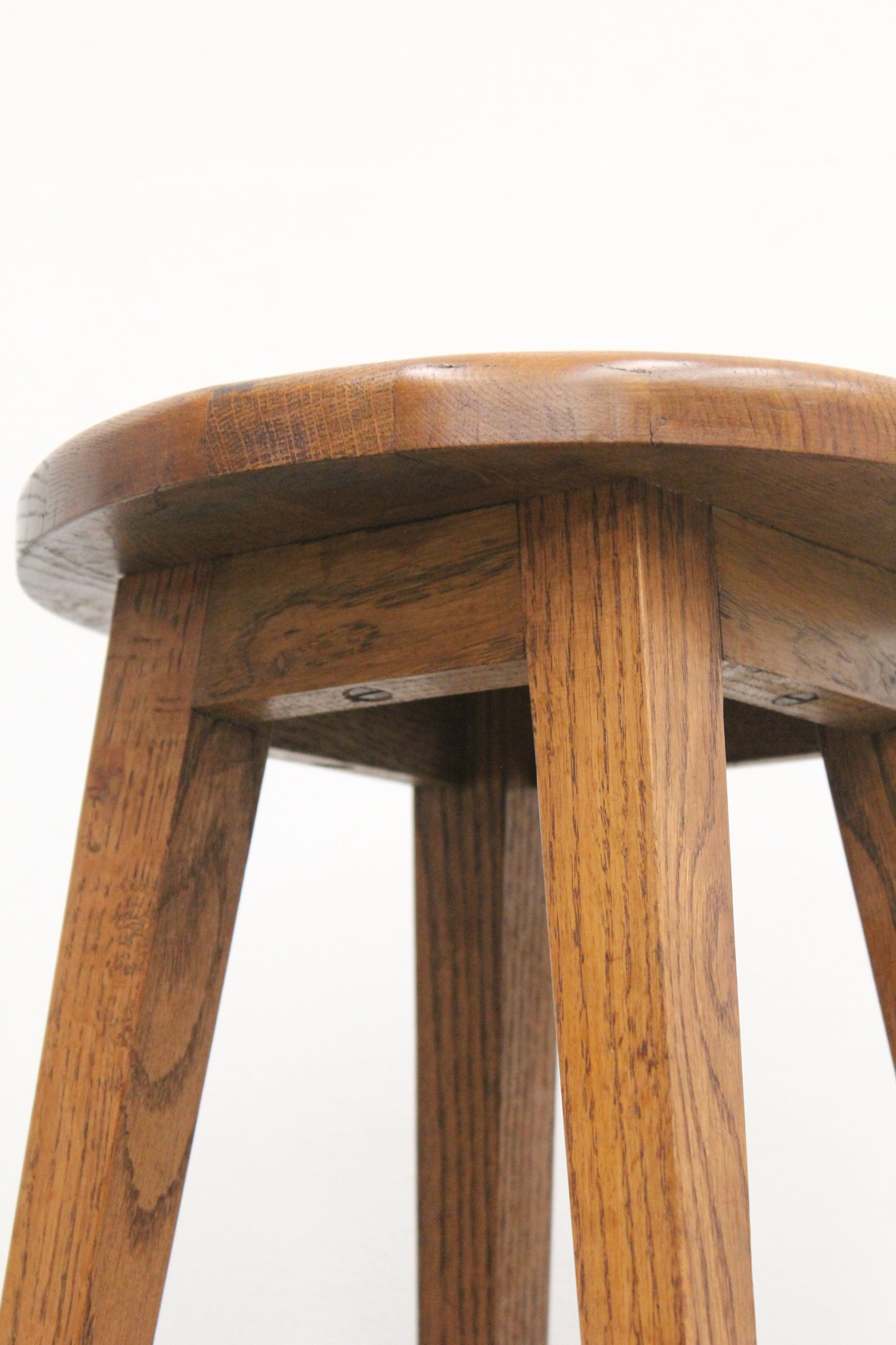 #1027 stool