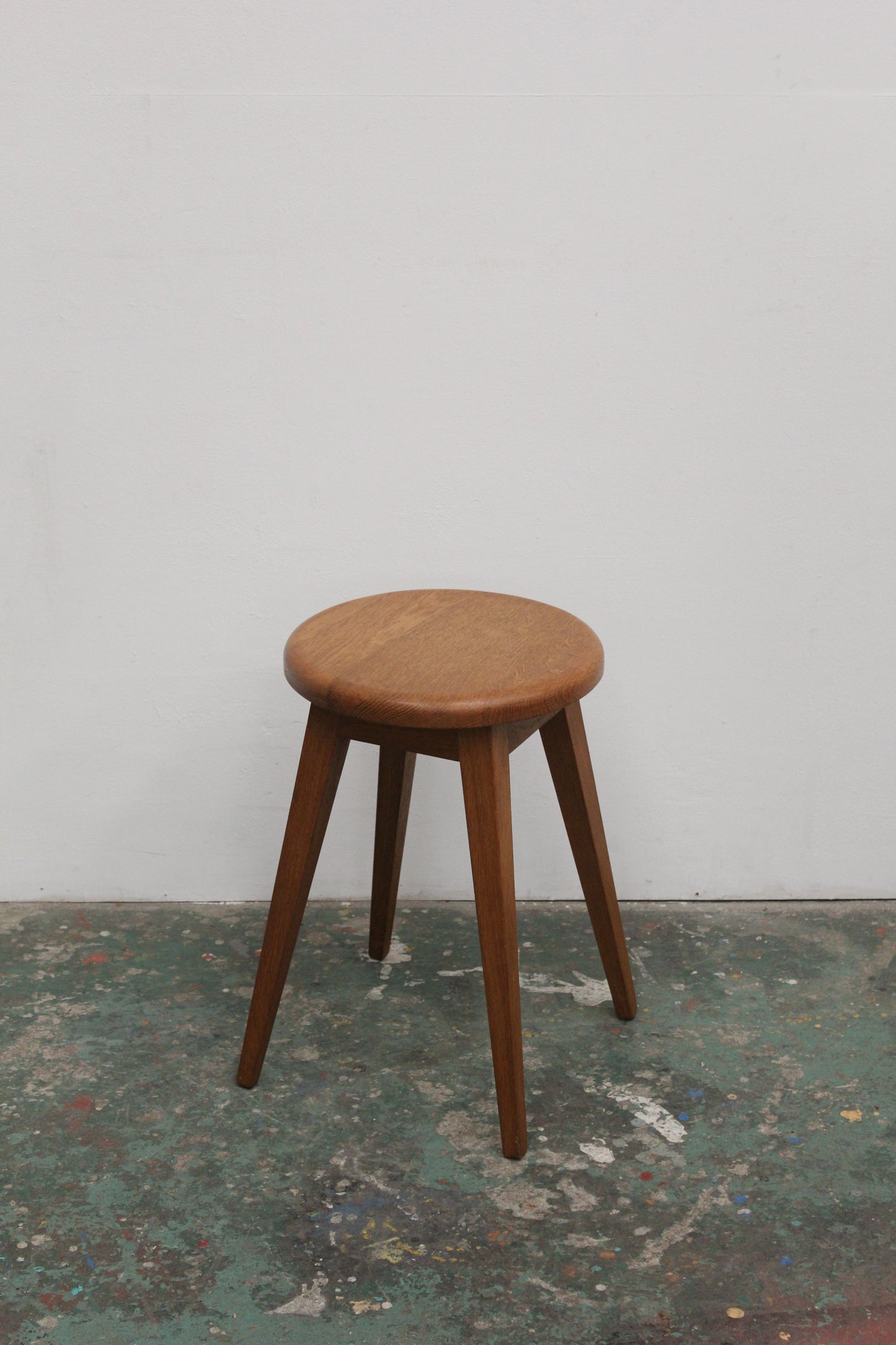 #1027a stool