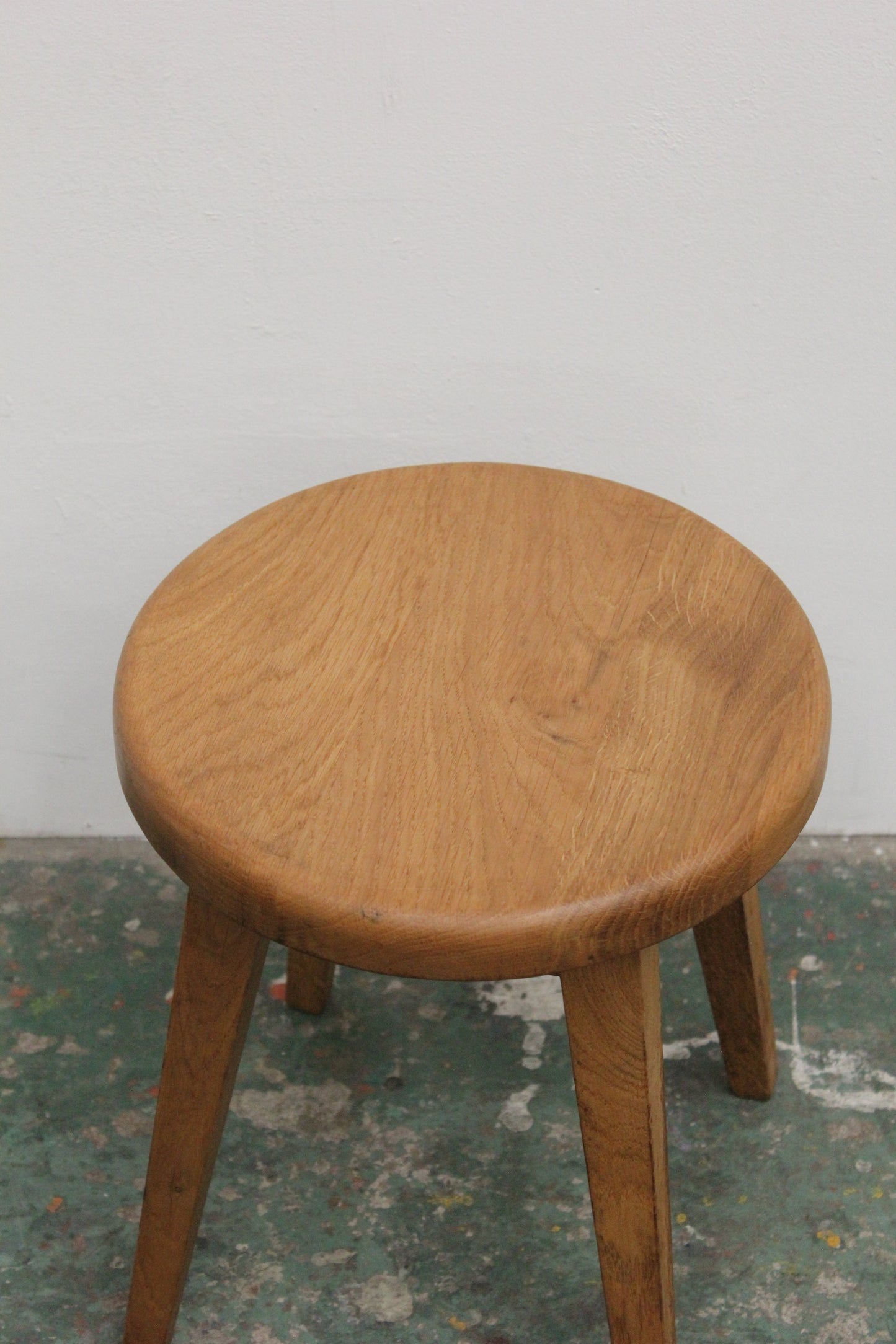 #1027b stool