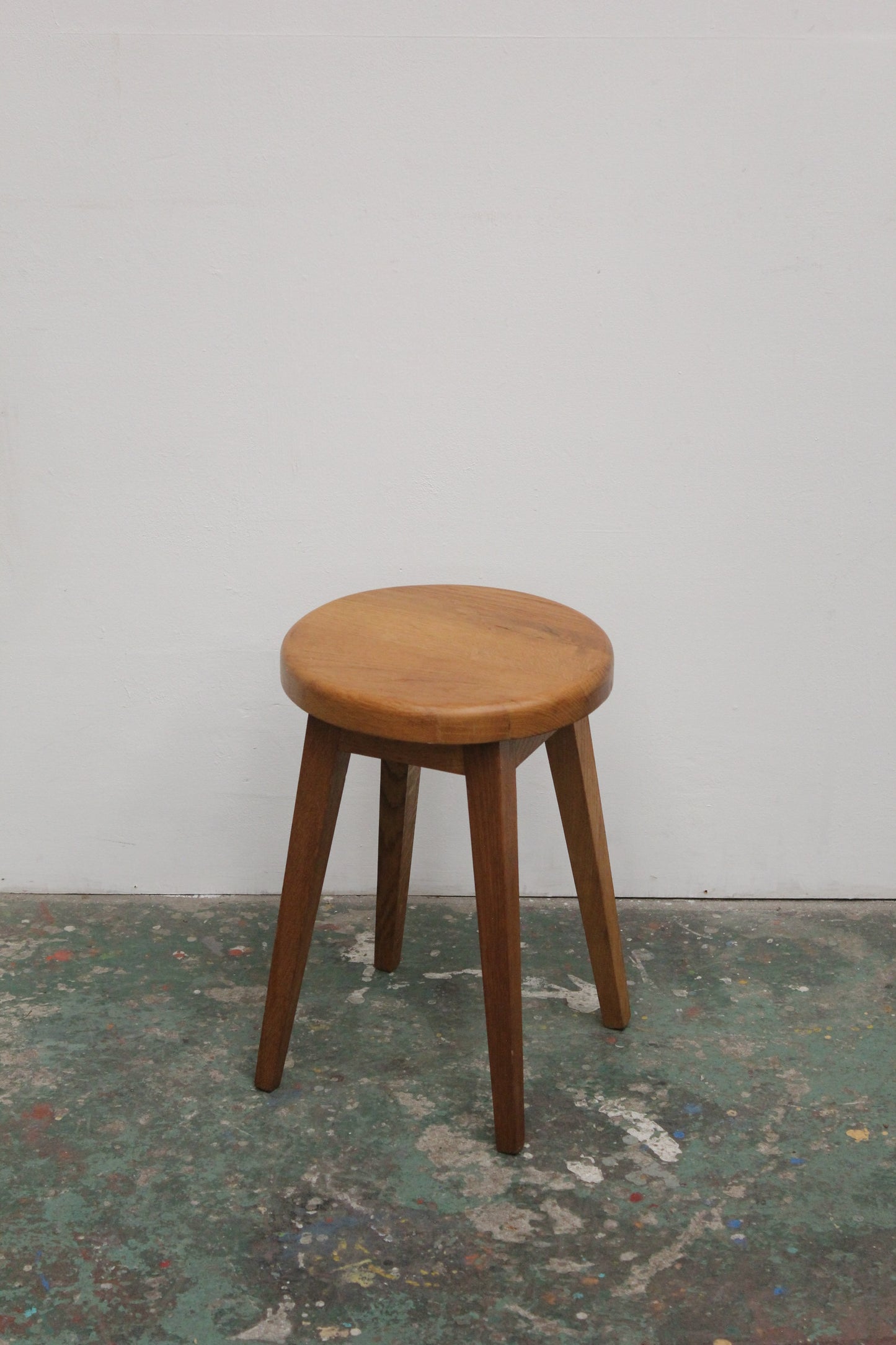 #1027a stool