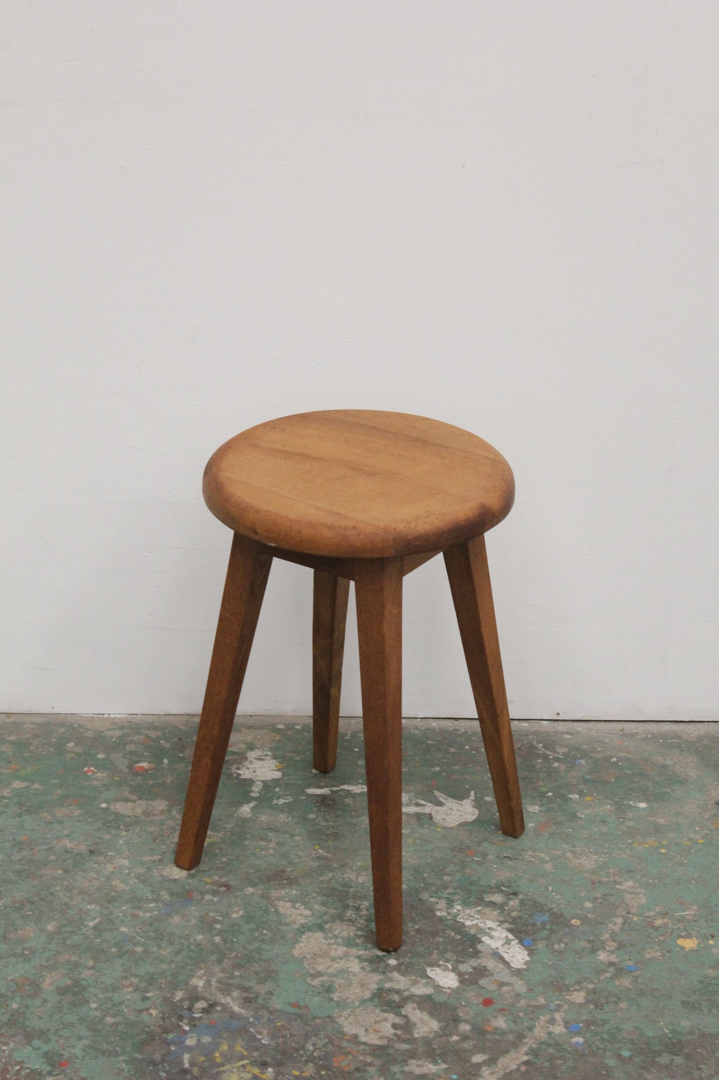 #1027a stool