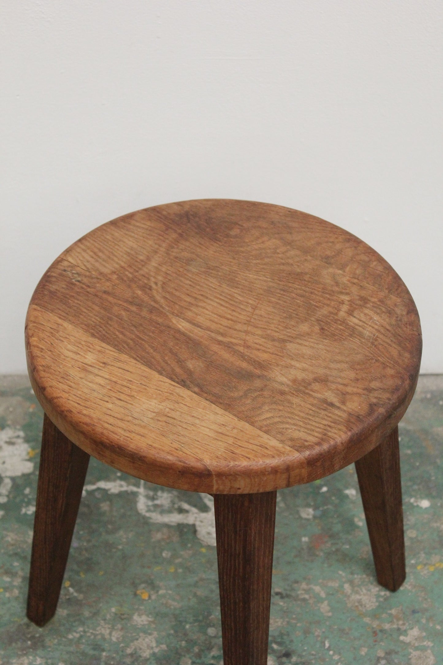 #1027b stool