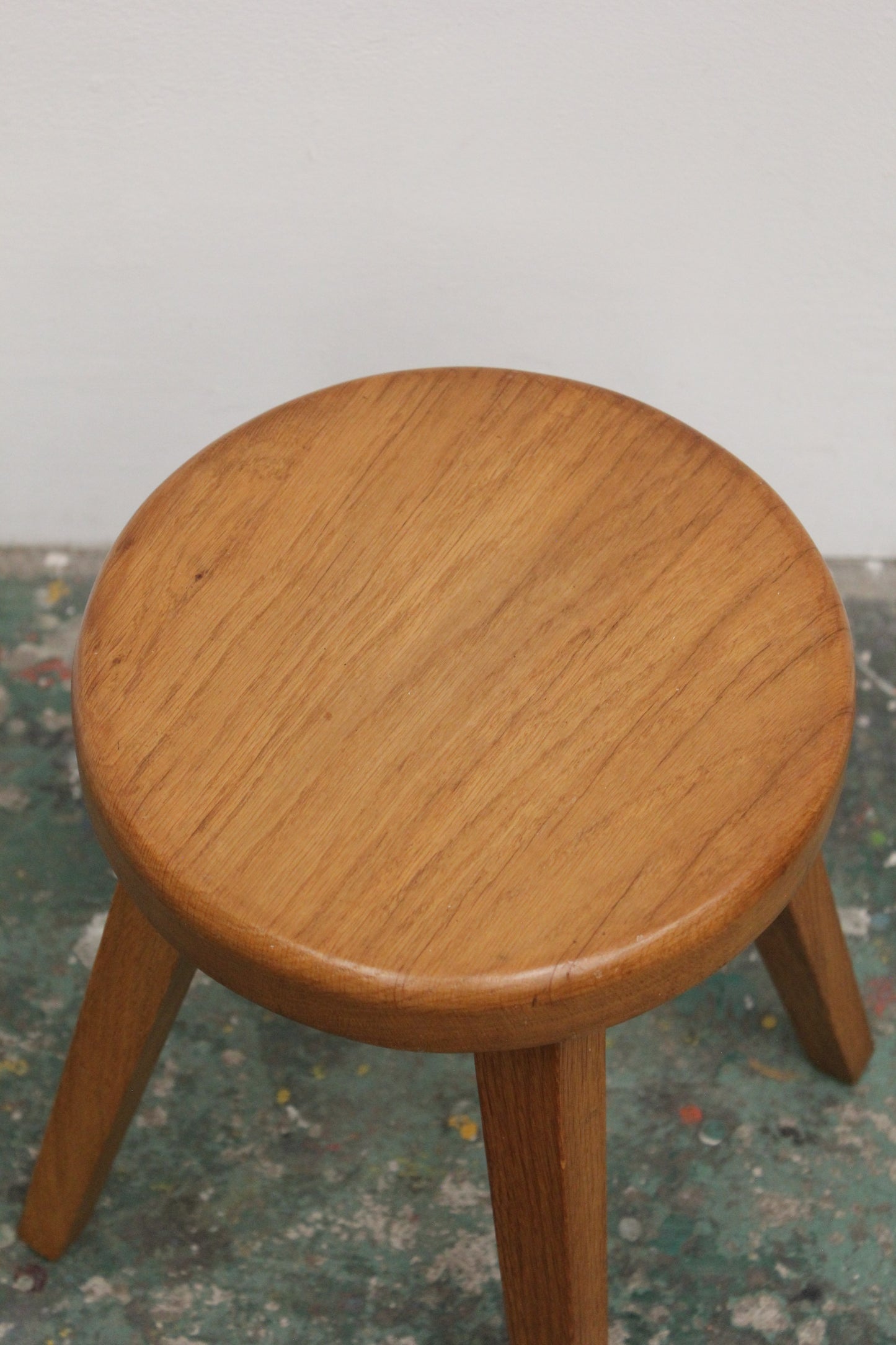 #1027b stool