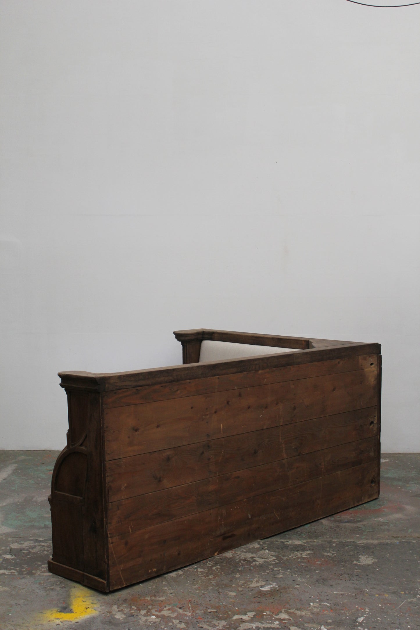 #1030 corner bench